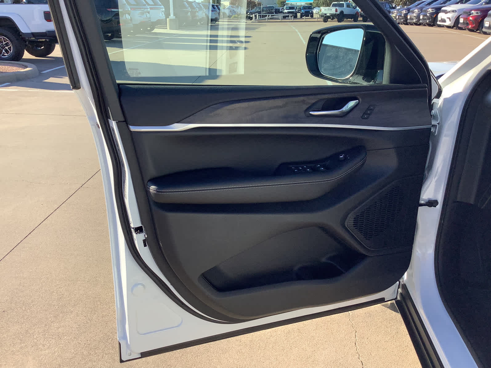 New Car 2025 Jeep Grand Cherokee  Limited For Sale Under $50,000 In Waco, Texas