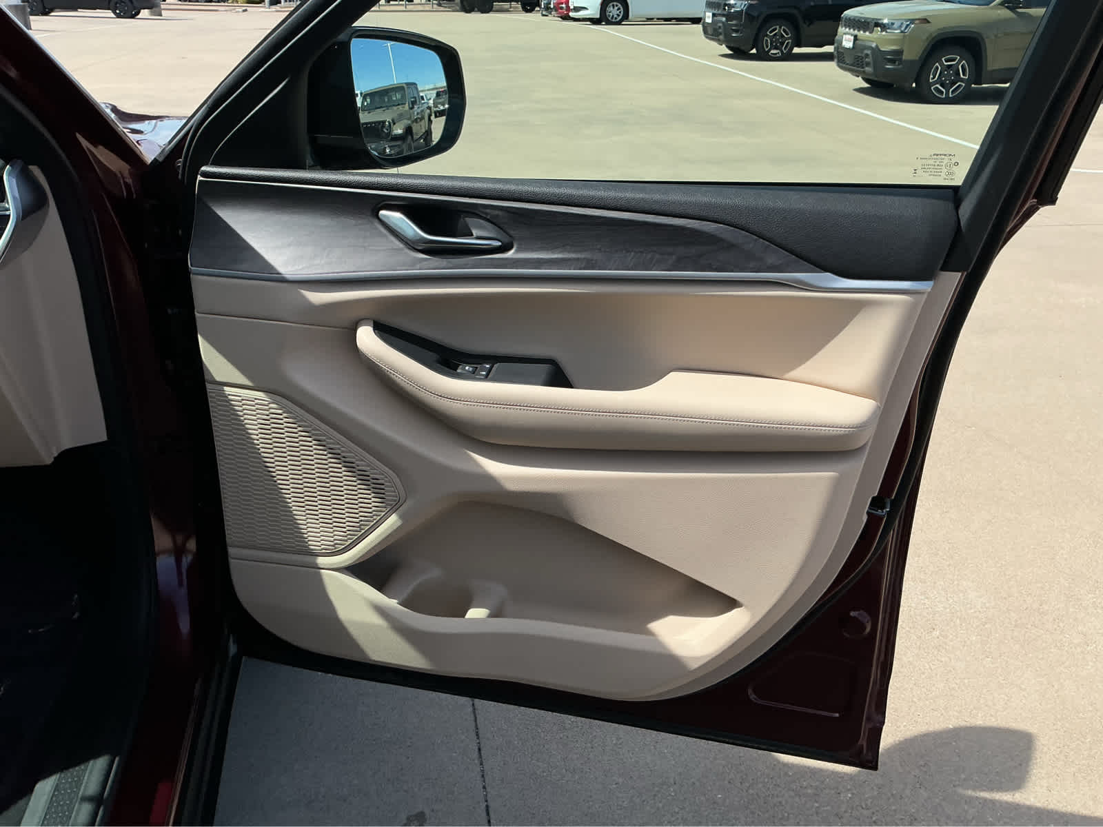 Used Car 2025 Jeep Grand Cherokee  Limited For Sale Under $40,000 In Waco, Texas