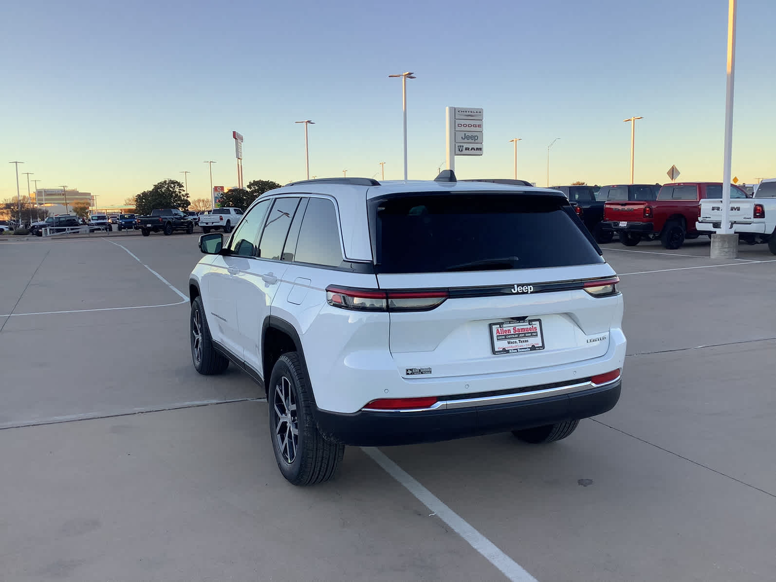 New Car 2025 Jeep Grand Cherokee  Limited For Sale Under $50,000 In Waco, Texas