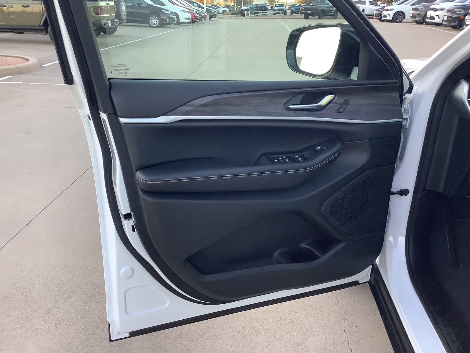 New Car 2025 Jeep Grand Cherokee  Limited For Sale Under $50,000 In Waco, Texas