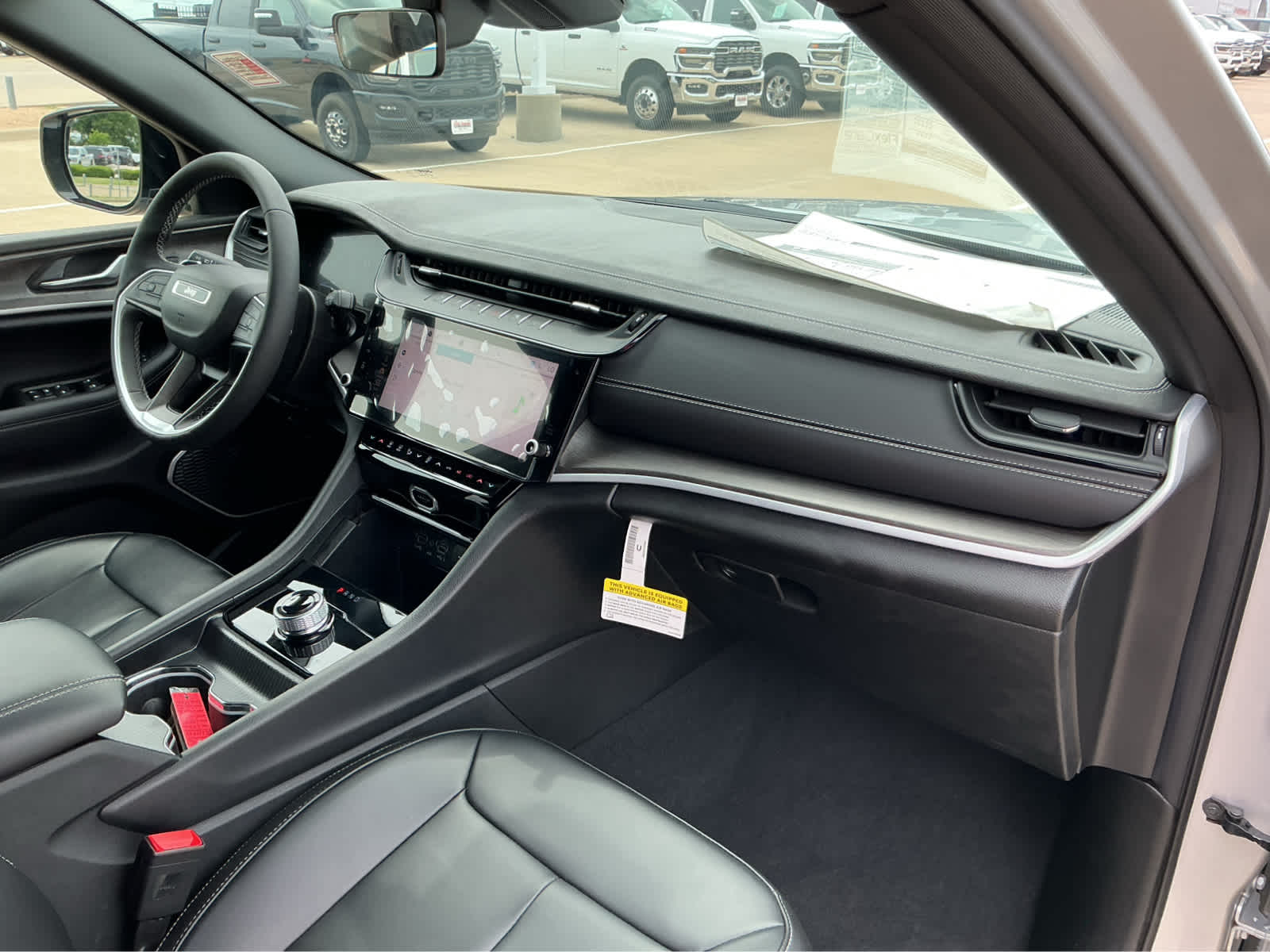 new 2026 Jeep Grand Cherokee car, priced at $42,785