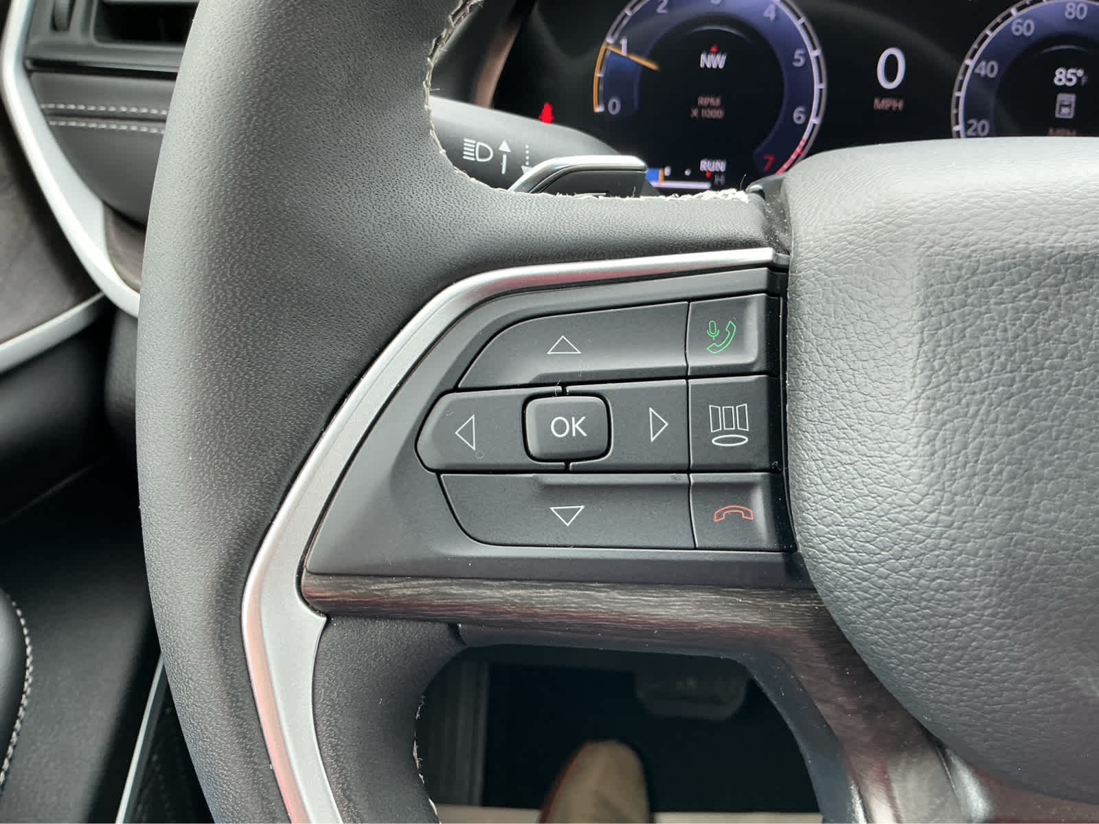 new 2026 Jeep Grand Cherokee car, priced at $42,785