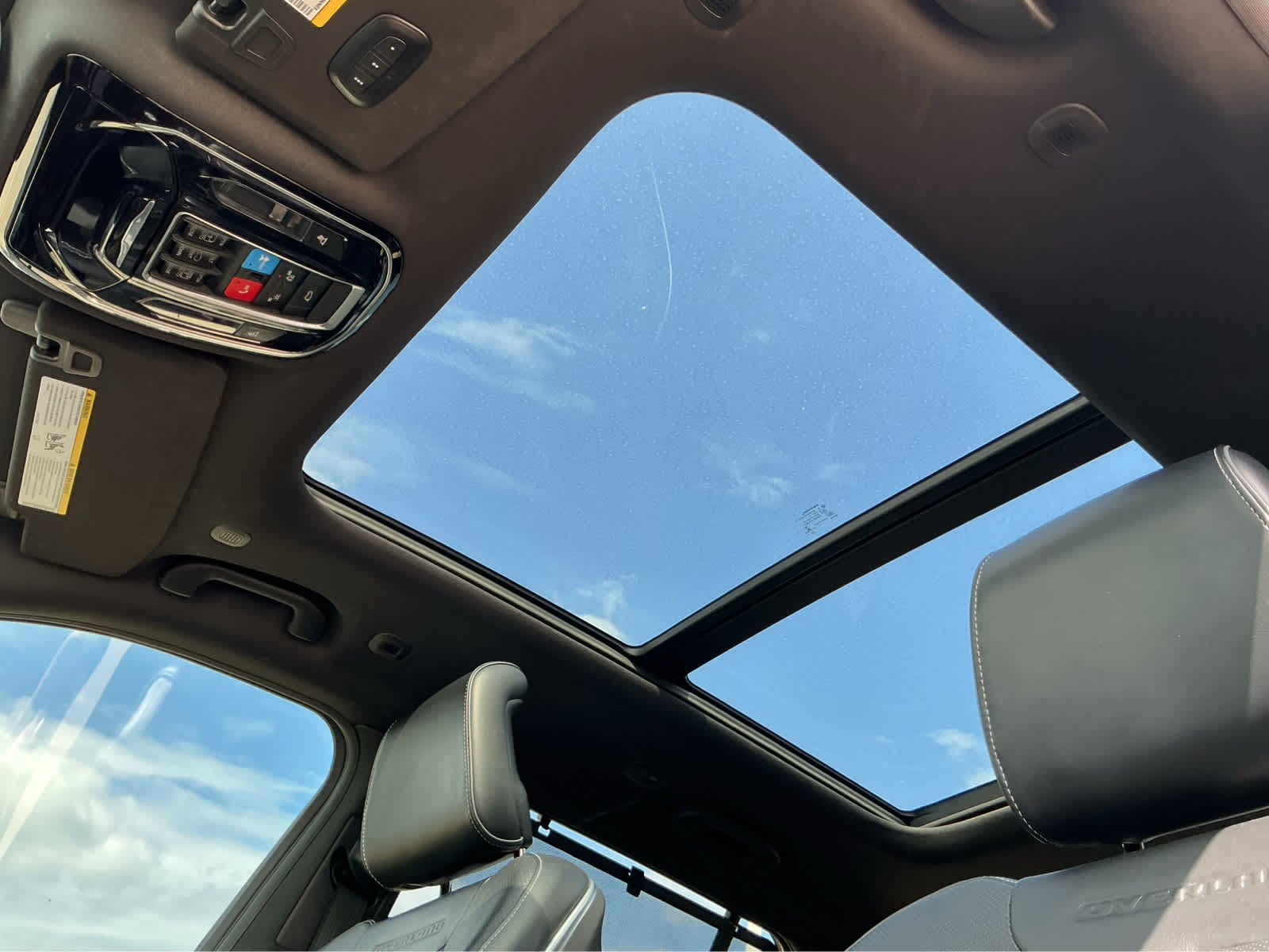 Used Car 2023 Jeep Grand Cherokee  Overland For Sale Under $40,000 In Waco, Texas