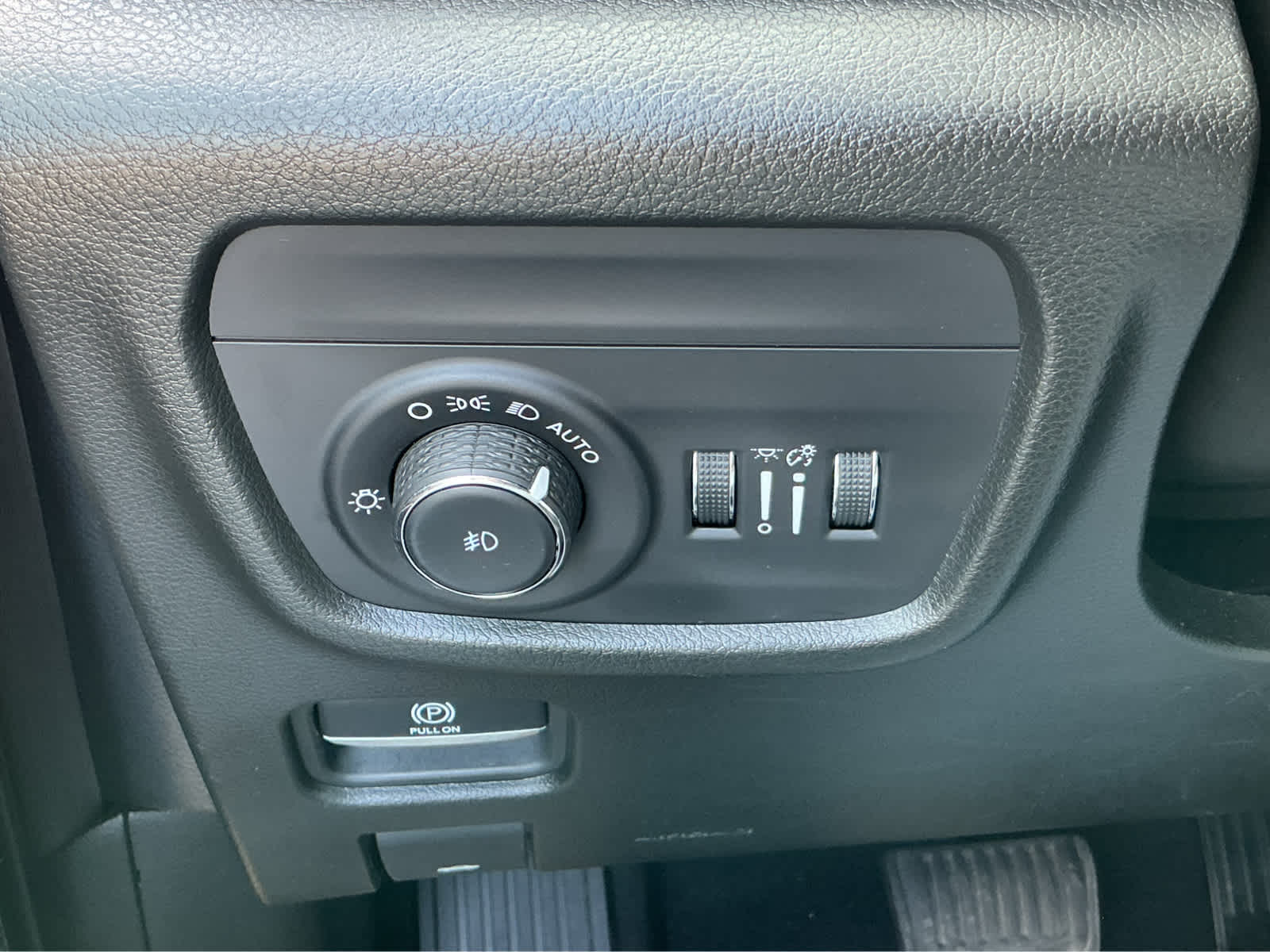 Used Car 2023 Jeep Grand Cherokee  Overland For Sale Under $40,000 In Waco, Texas