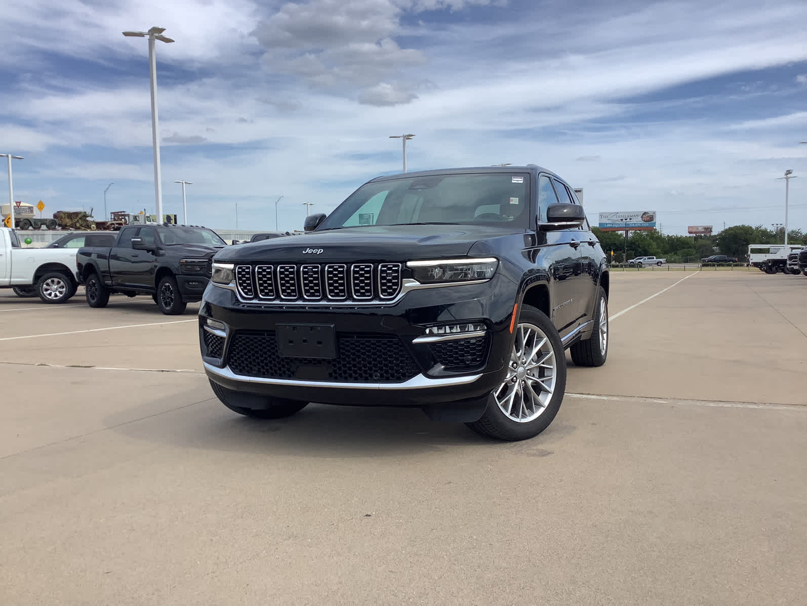 Used Car 2023 Jeep Grand Cherokee  Summit For Sale Under $50,000 In Waco, Texas