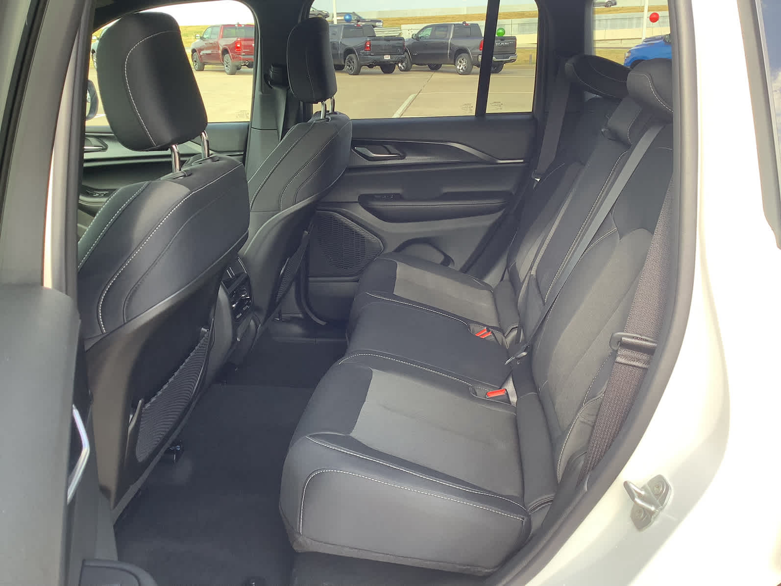 New Car 2025 Jeep Grand Cherokee  Laredo For Sale Under $40,000 In Waco, Texas