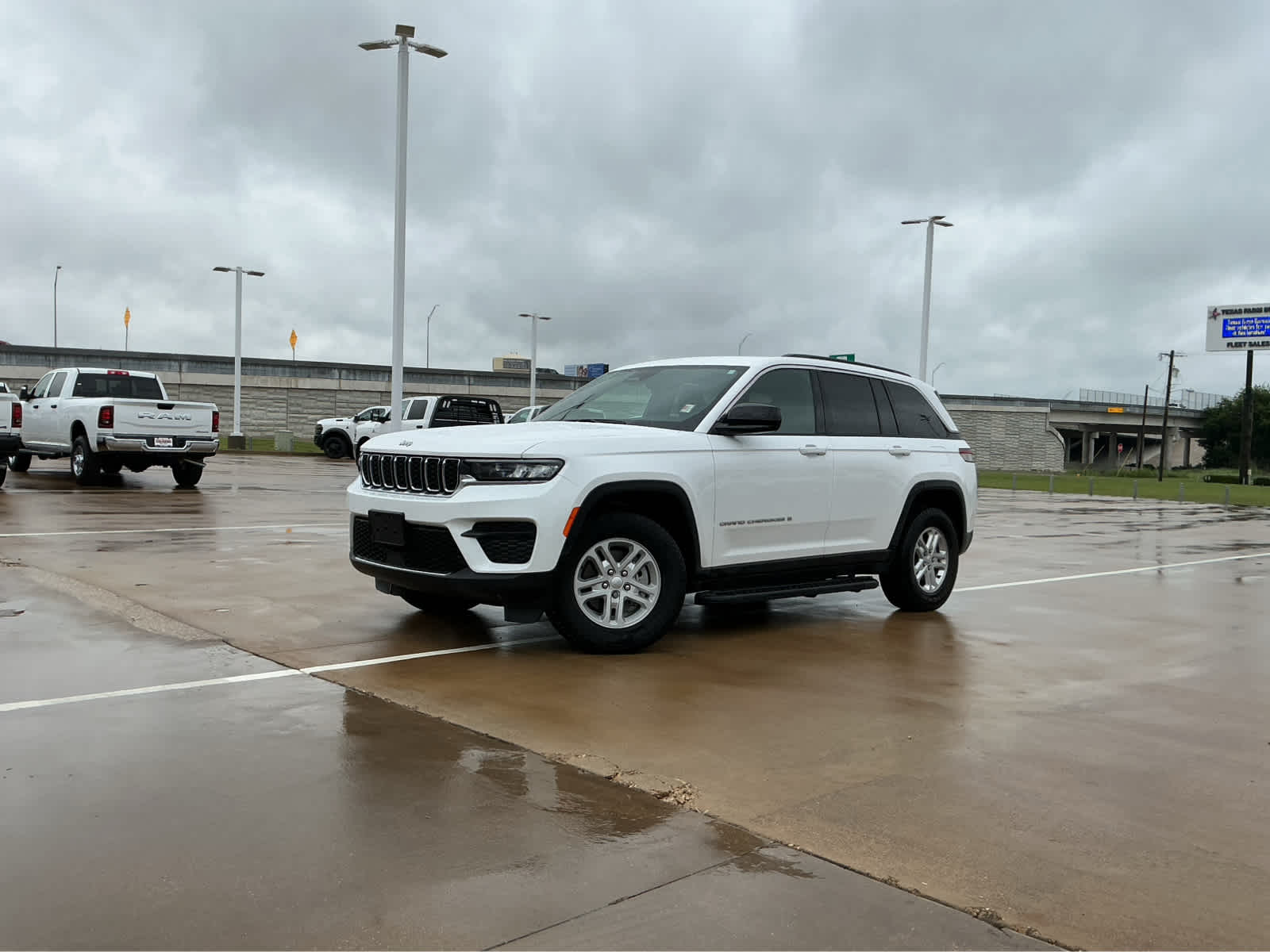 Used Car 2025 Jeep Grand Cherokee  Laredo For Sale Under $50,000 In Waco, Texas