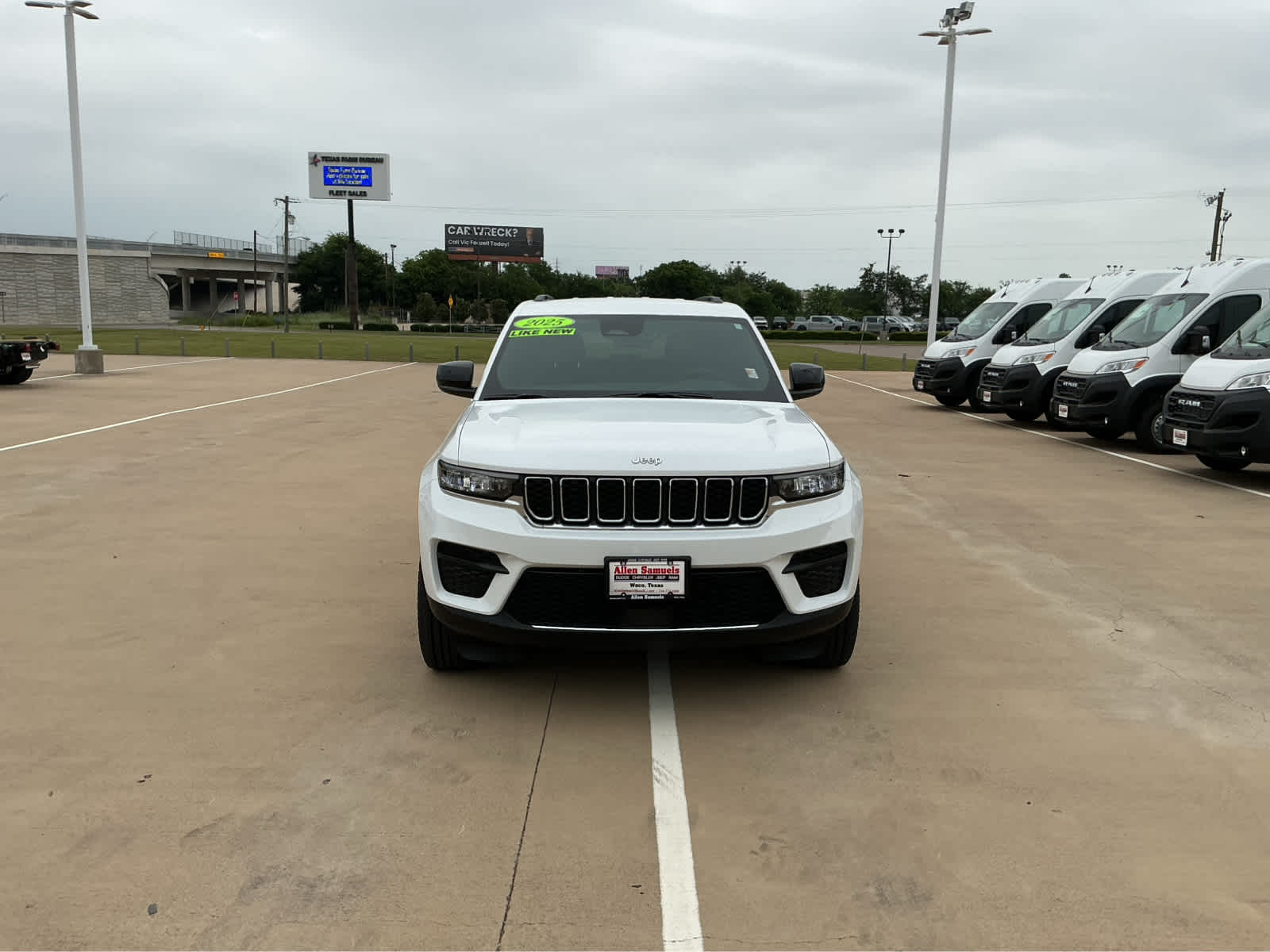 Used Car 2025 Jeep Grand Cherokee  Laredo For Sale Under $40,000 In Waco, Texas