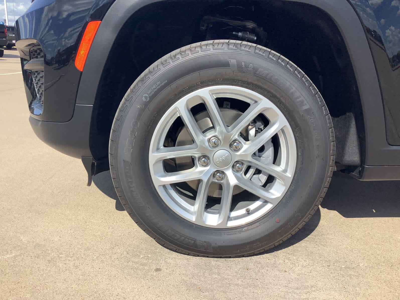 New Car 2025 Jeep Grand Cherokee  Laredo For Sale Under $50,000 In Waco, Texas