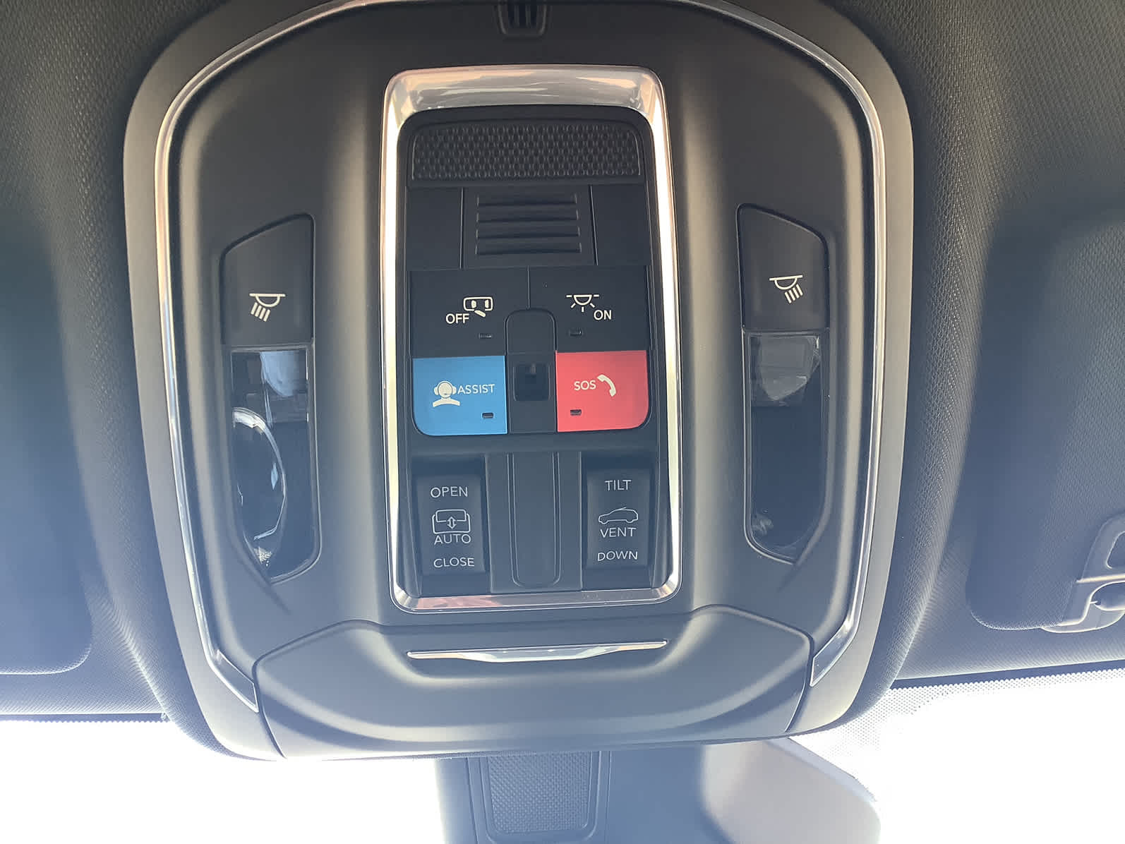 New Car 2025 Jeep Grand Cherokee  Laredo For Sale Under $50,000 In Waco, Texas