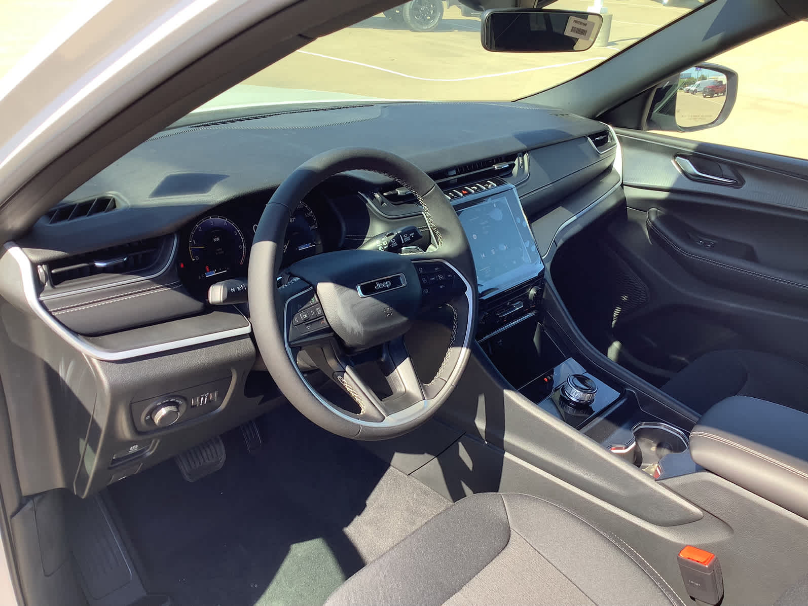 New Car 2025 Jeep Grand Cherokee  Laredo For Sale Under $40,000 In Waco, Texas