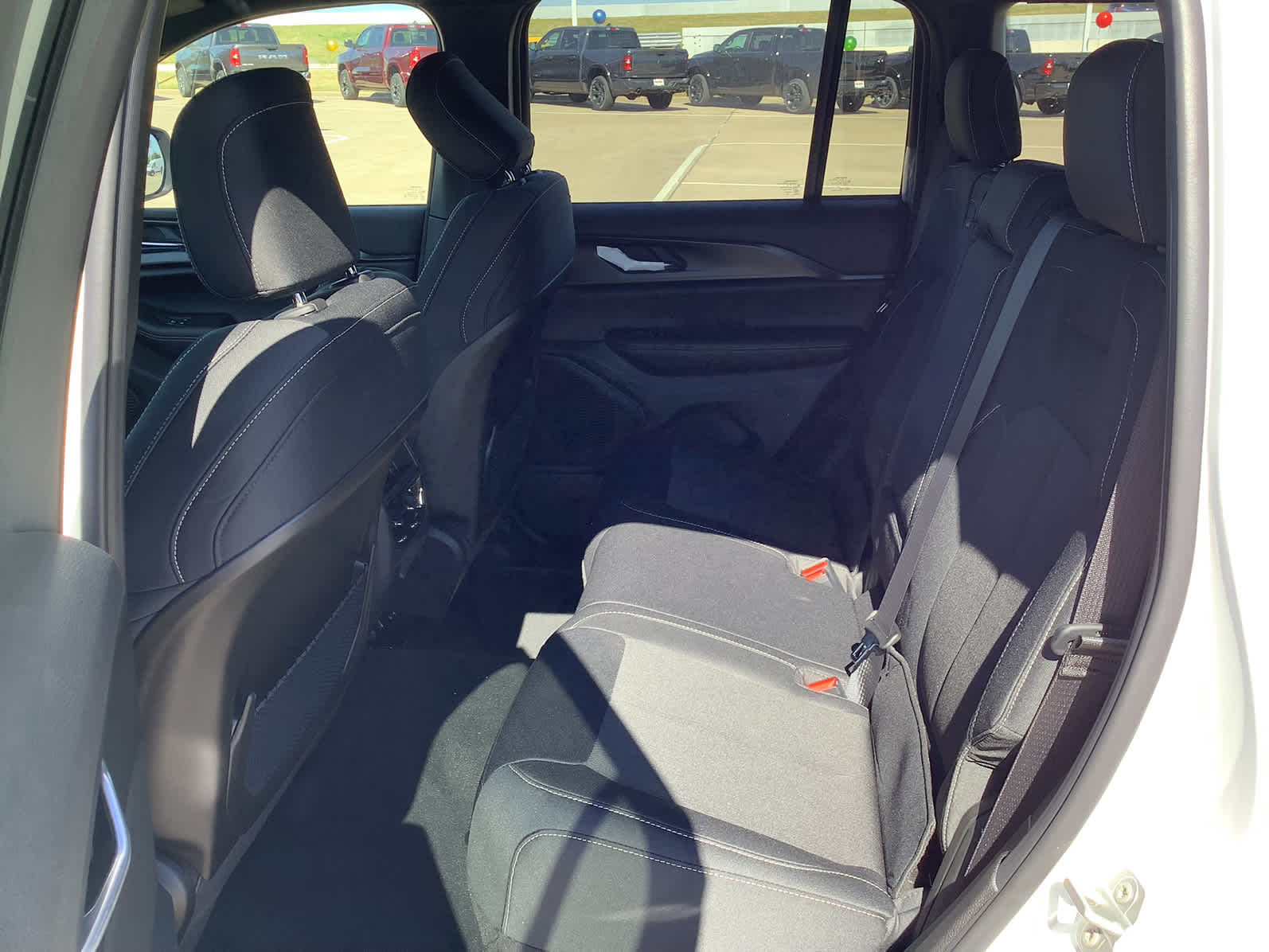 New Car 2025 Jeep Grand Cherokee  Laredo For Sale Under $40,000 In Waco, Texas