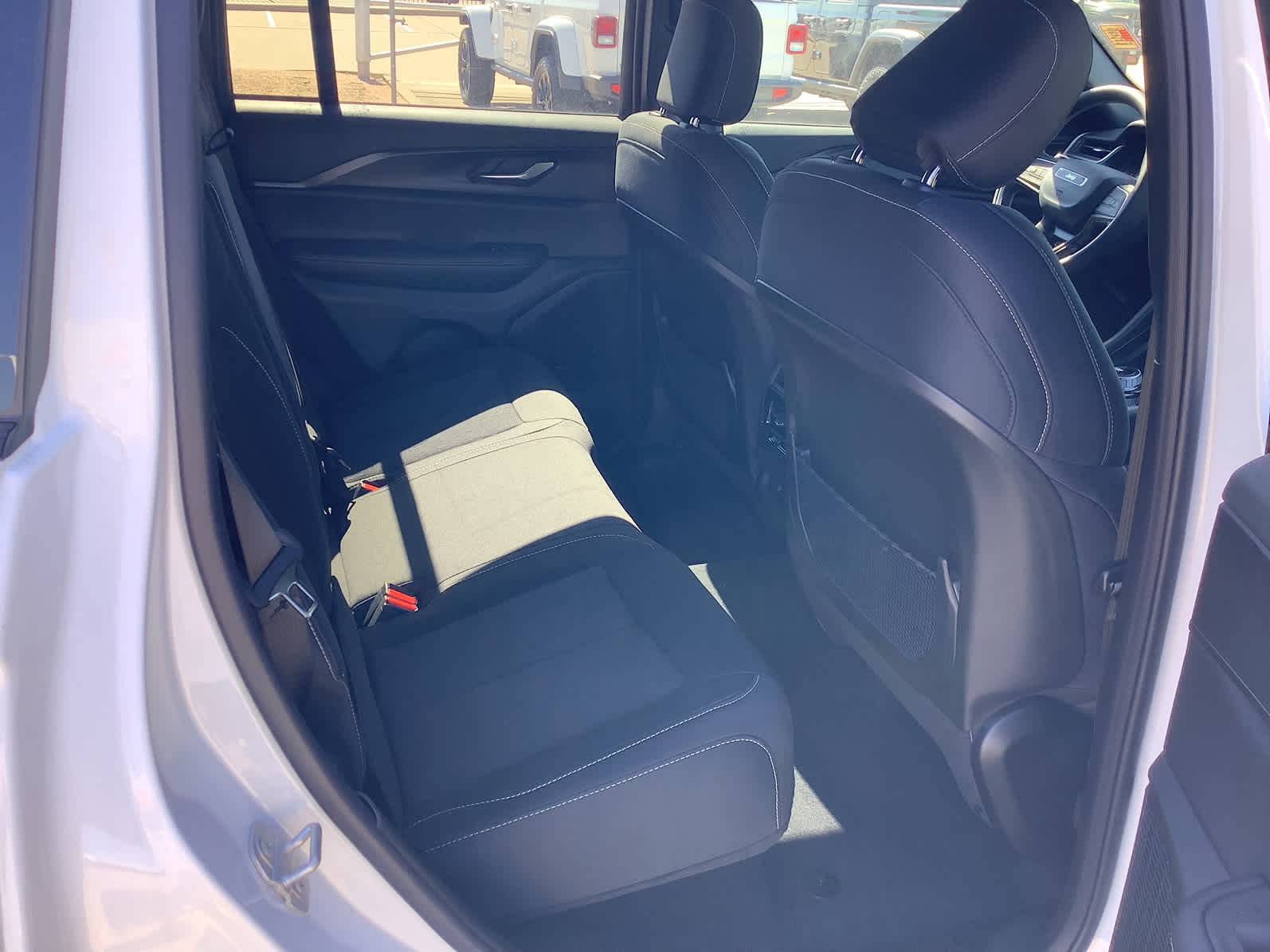 New Car 2025 Jeep Grand Cherokee  Laredo For Sale Under $40,000 In Waco, Texas