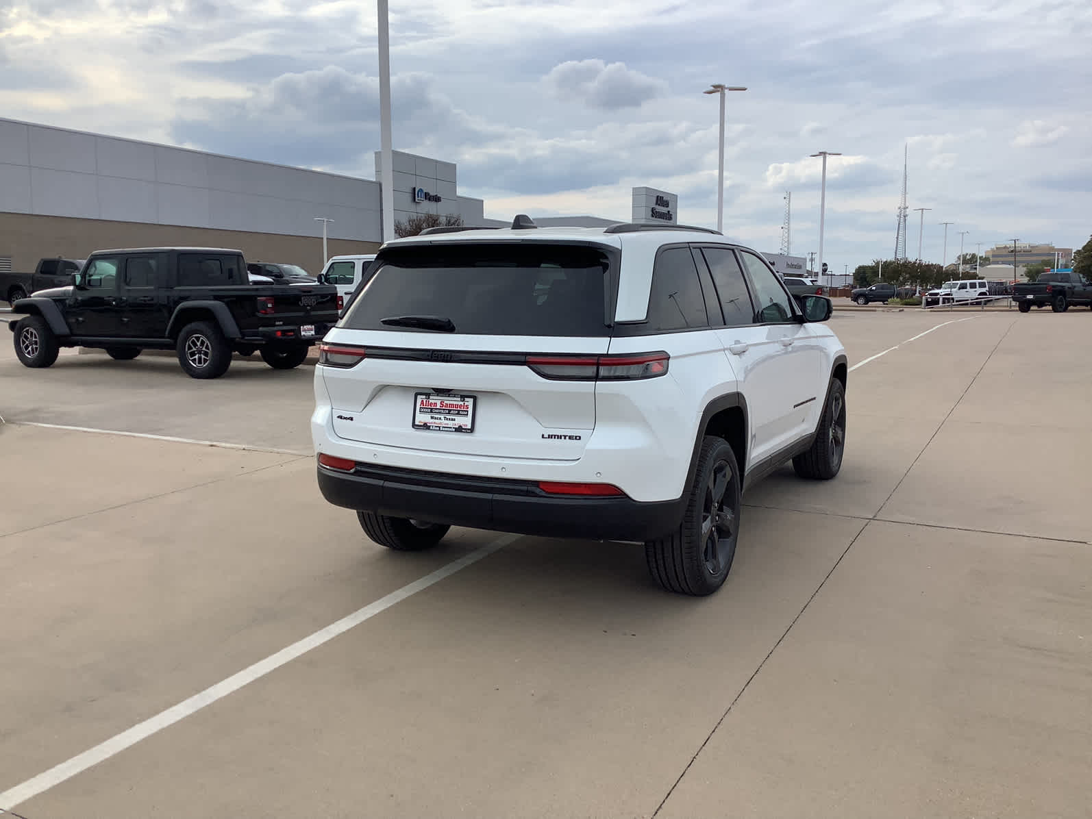 New Car 2025 Jeep Grand Cherokee  Limited For Sale Under $50,000 In Waco, Texas