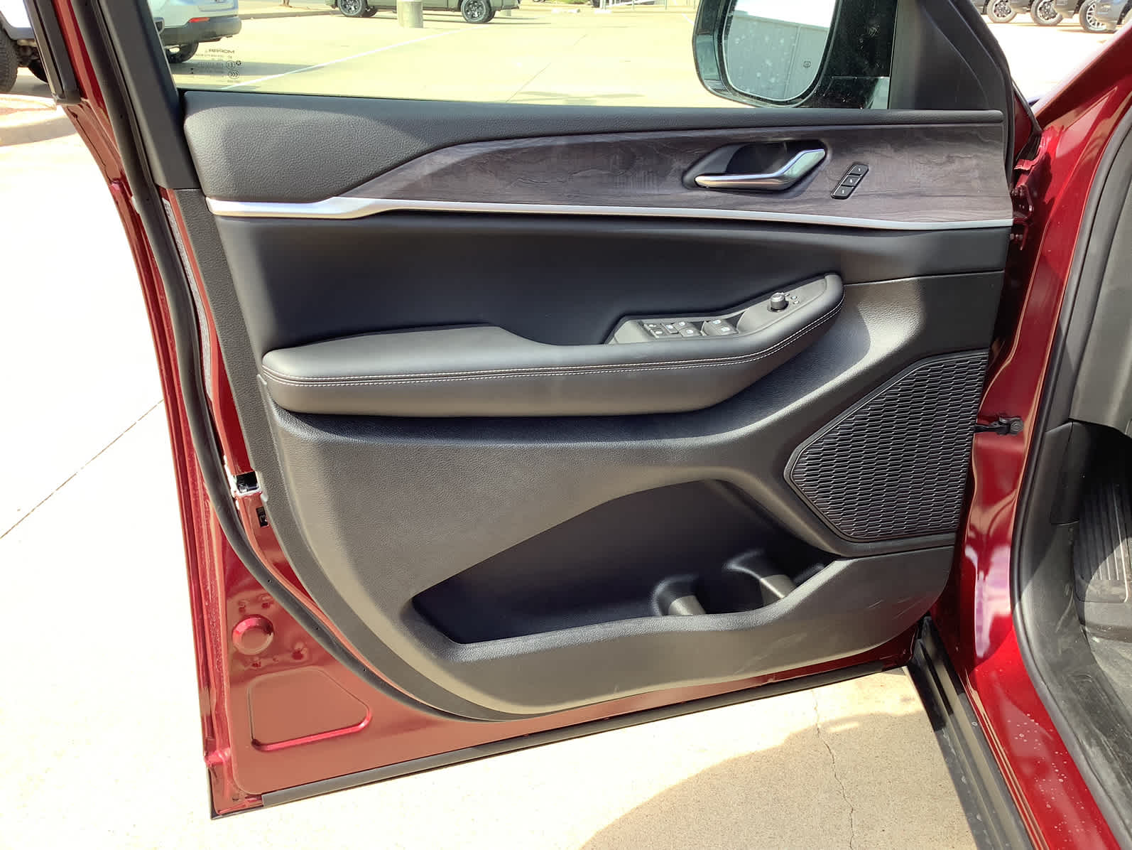 New Car 2025 Jeep Grand Cherokee  Limited For Sale Under $50,000 In Waco, Texas