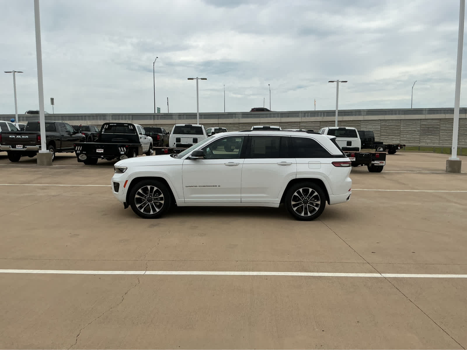 Used Car 2023 Jeep Grand Cherokee  Overland For Sale Under $50,000 In Waco, Texas
