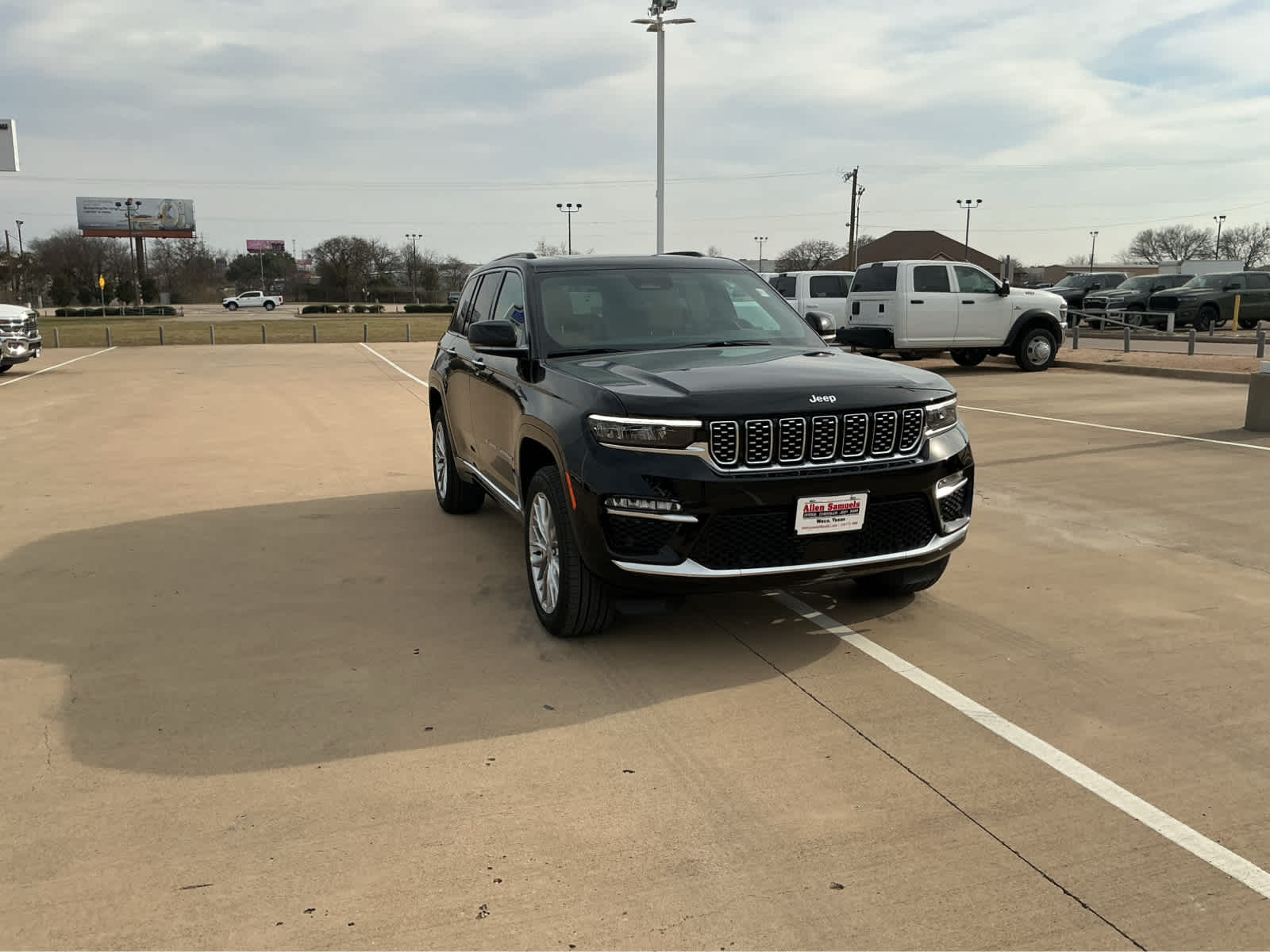 New Car 2025 Jeep Grand Cherokee  Summit For Sale Under $70,000 In Waco, Texas