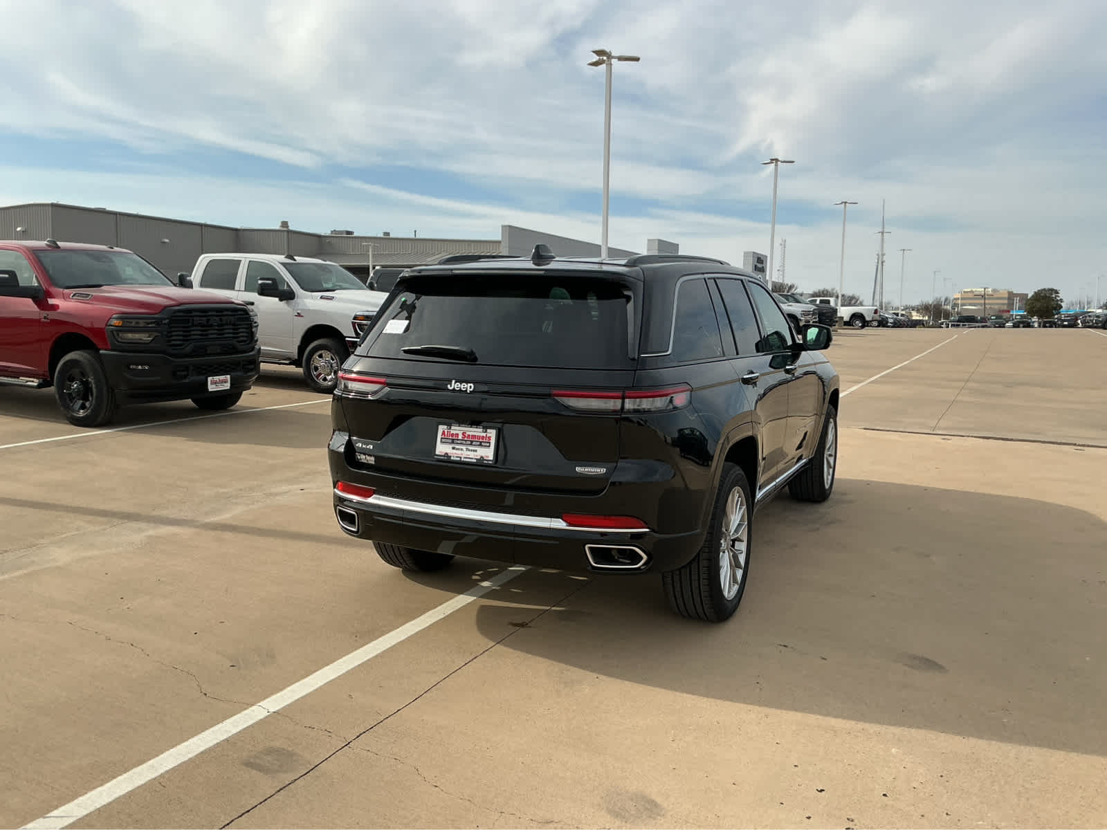 New Car 2025 Jeep Grand Cherokee  Summit For Sale Under $70,000 In Waco, Texas