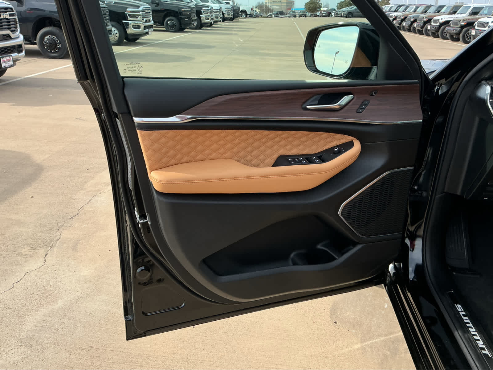 New Car 2025 Jeep Grand Cherokee  Summit For Sale Under $70,000 In Waco, Texas