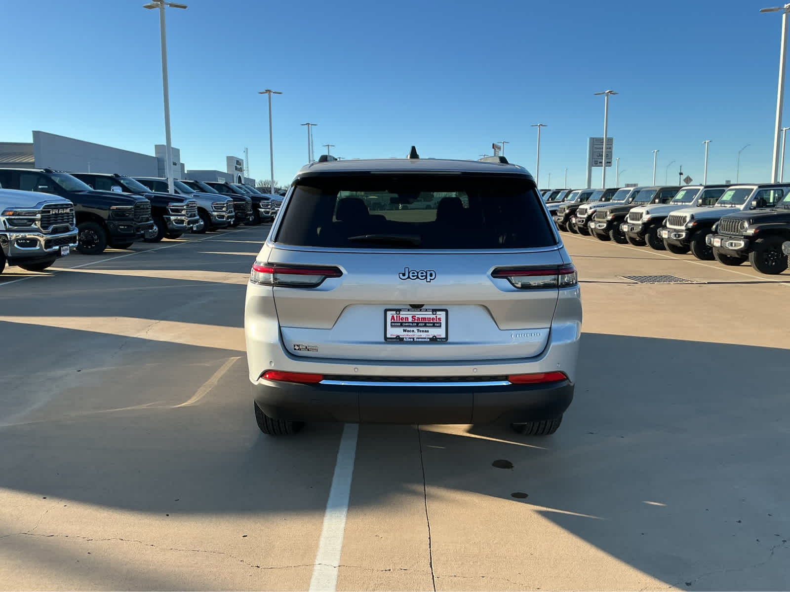 New Car 2025 Jeep Grand Cherokee L  Laredo X For Sale Under $50,000 In Waco, Texas