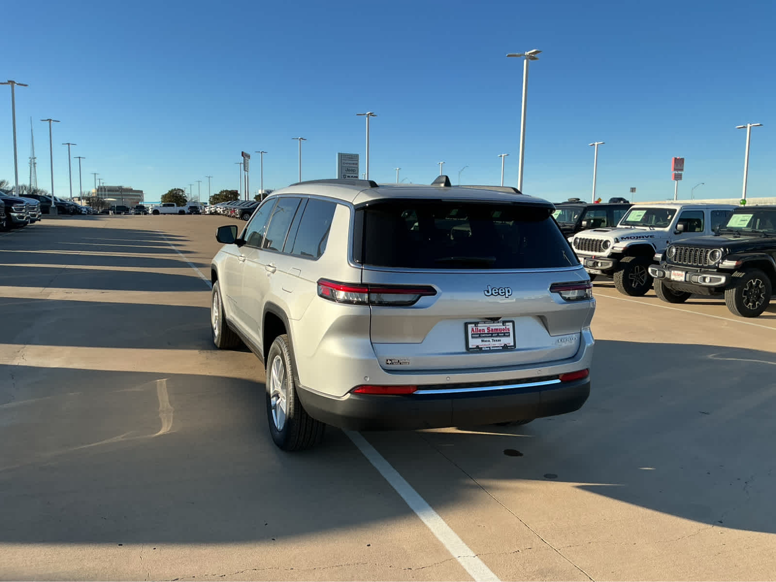 New Car 2025 Jeep Grand Cherokee L  Laredo X For Sale Under $50,000 In Waco, Texas