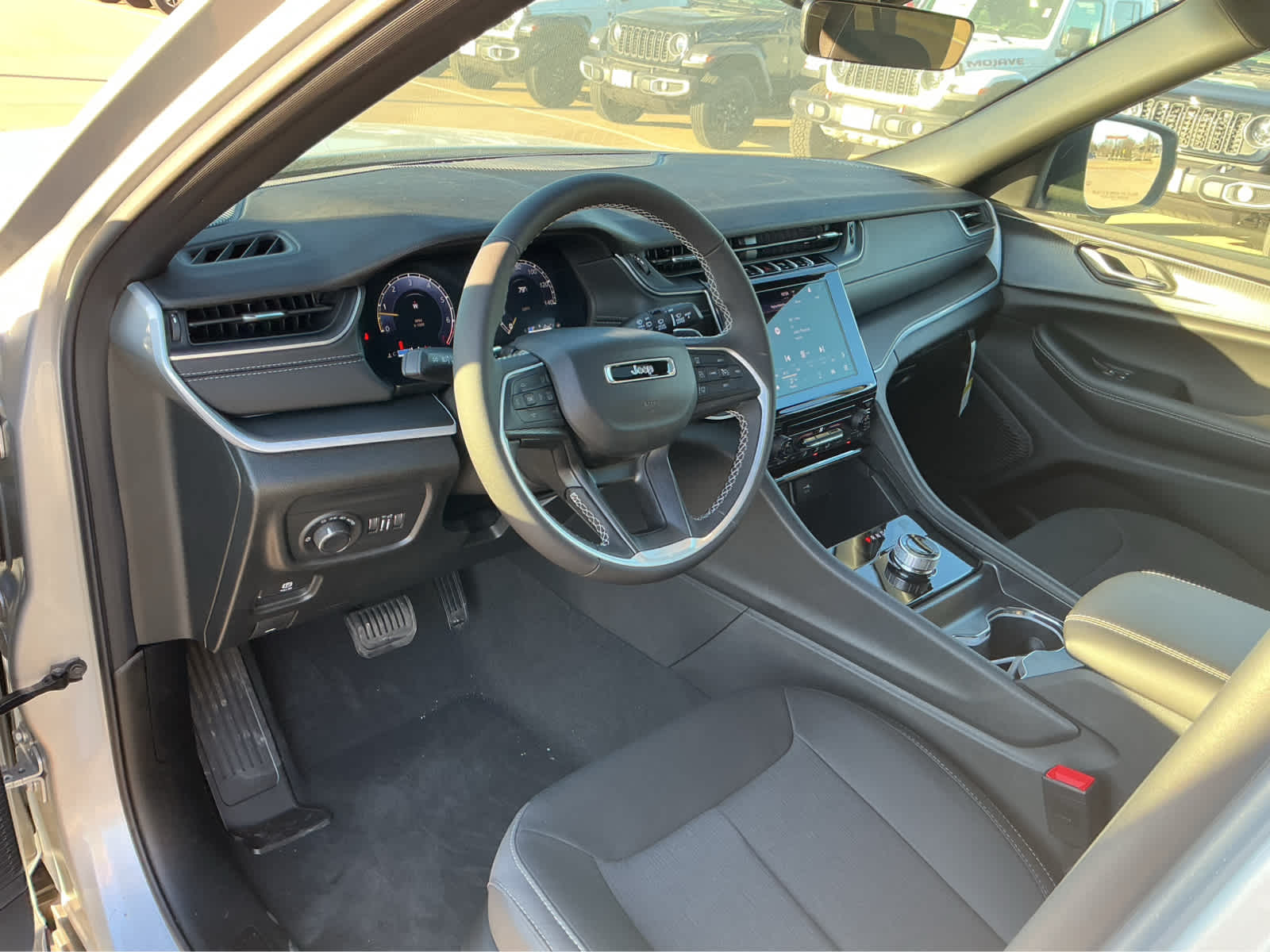 New Car 2025 Jeep Grand Cherokee L  Laredo X For Sale Under $50,000 In Waco, Texas