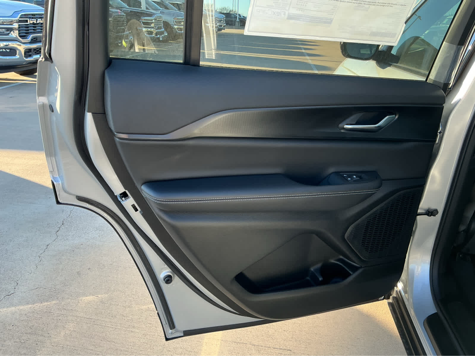 New Car 2025 Jeep Grand Cherokee L  Laredo X For Sale Under $50,000 In Waco, Texas