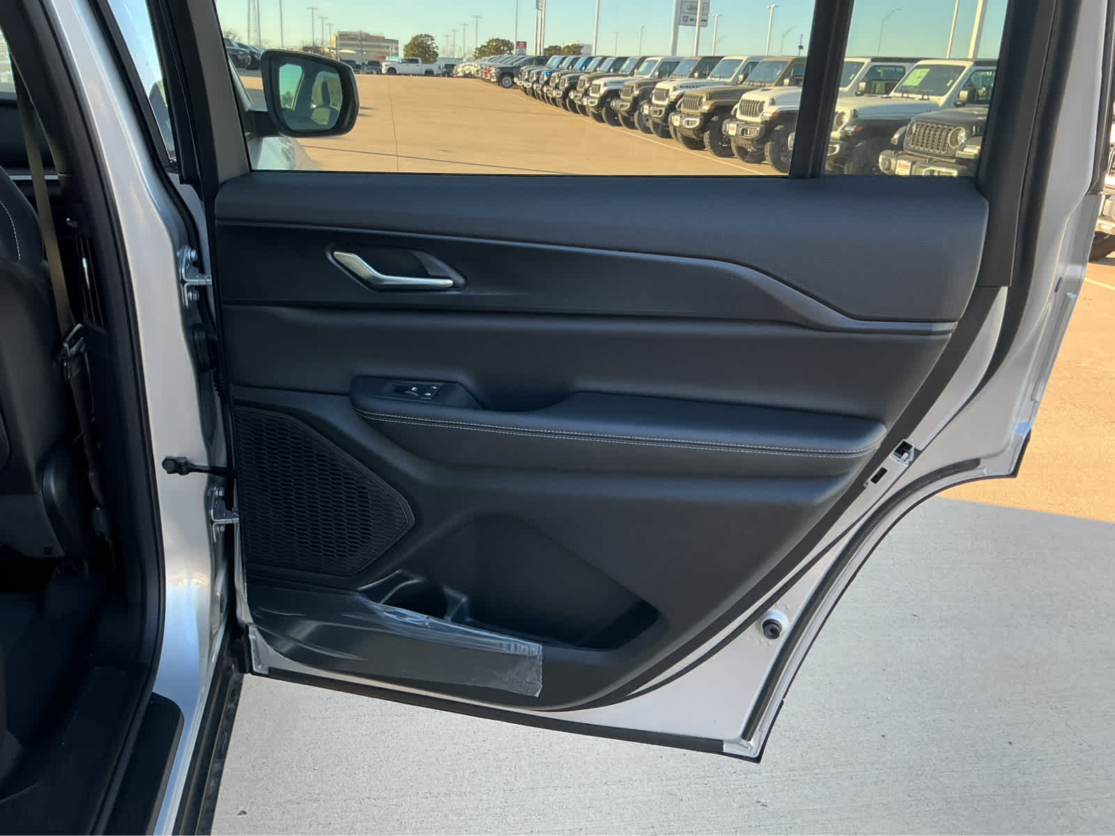 New Car 2025 Jeep Grand Cherokee L  Laredo X For Sale Under $50,000 In Waco, Texas