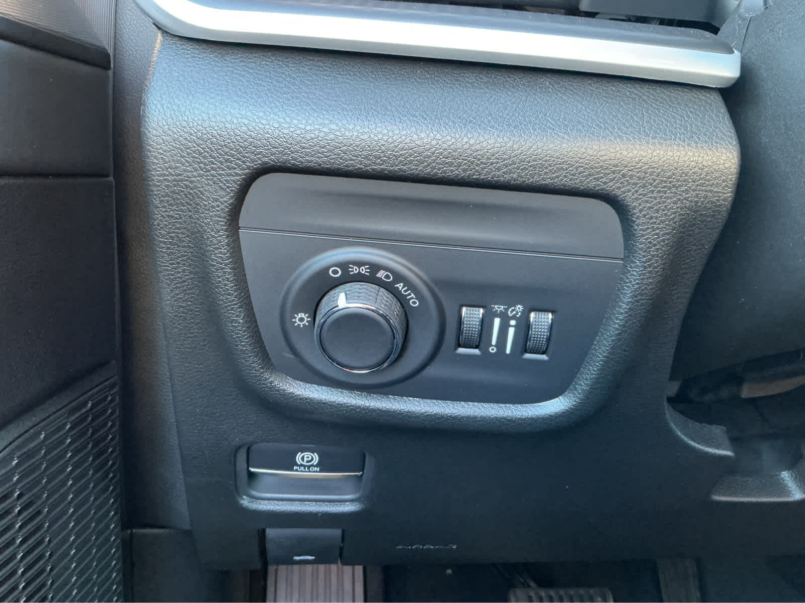 New Car 2025 Jeep Grand Cherokee L  Laredo X For Sale Under $50,000 In Waco, Texas