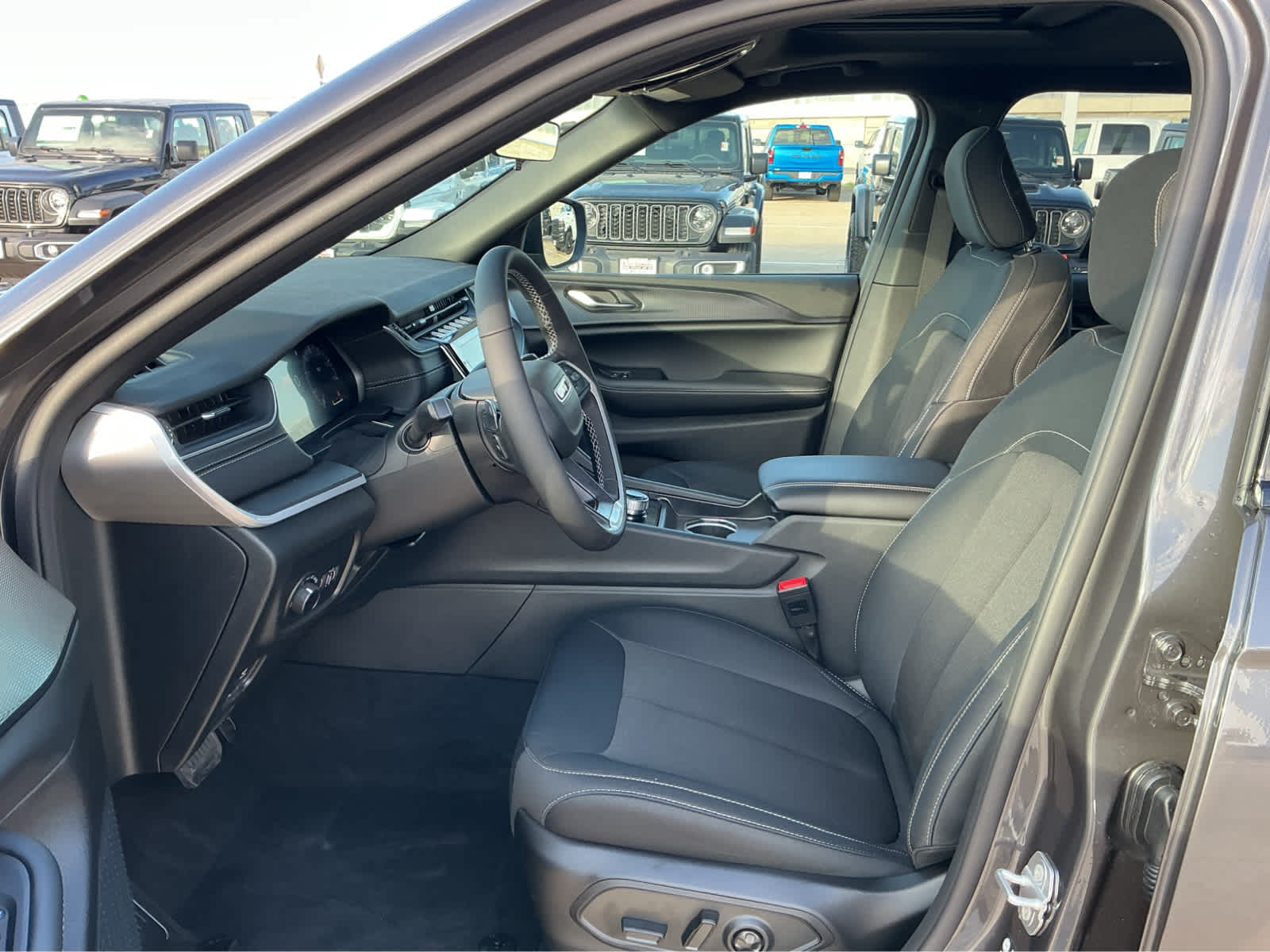 new 2026 Jeep Grand Cherokee L car, priced at $45,305