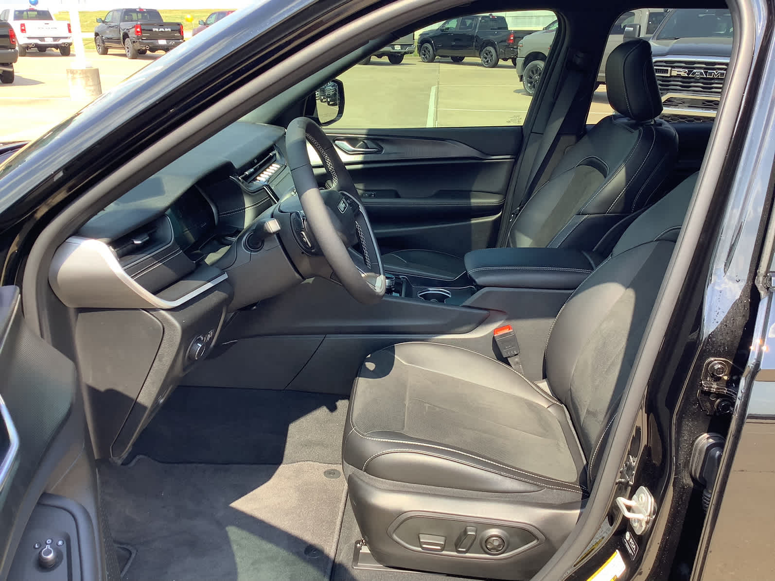 New Car 2025 Jeep Grand Cherokee L  Altitude X For Sale In Waco, Texas