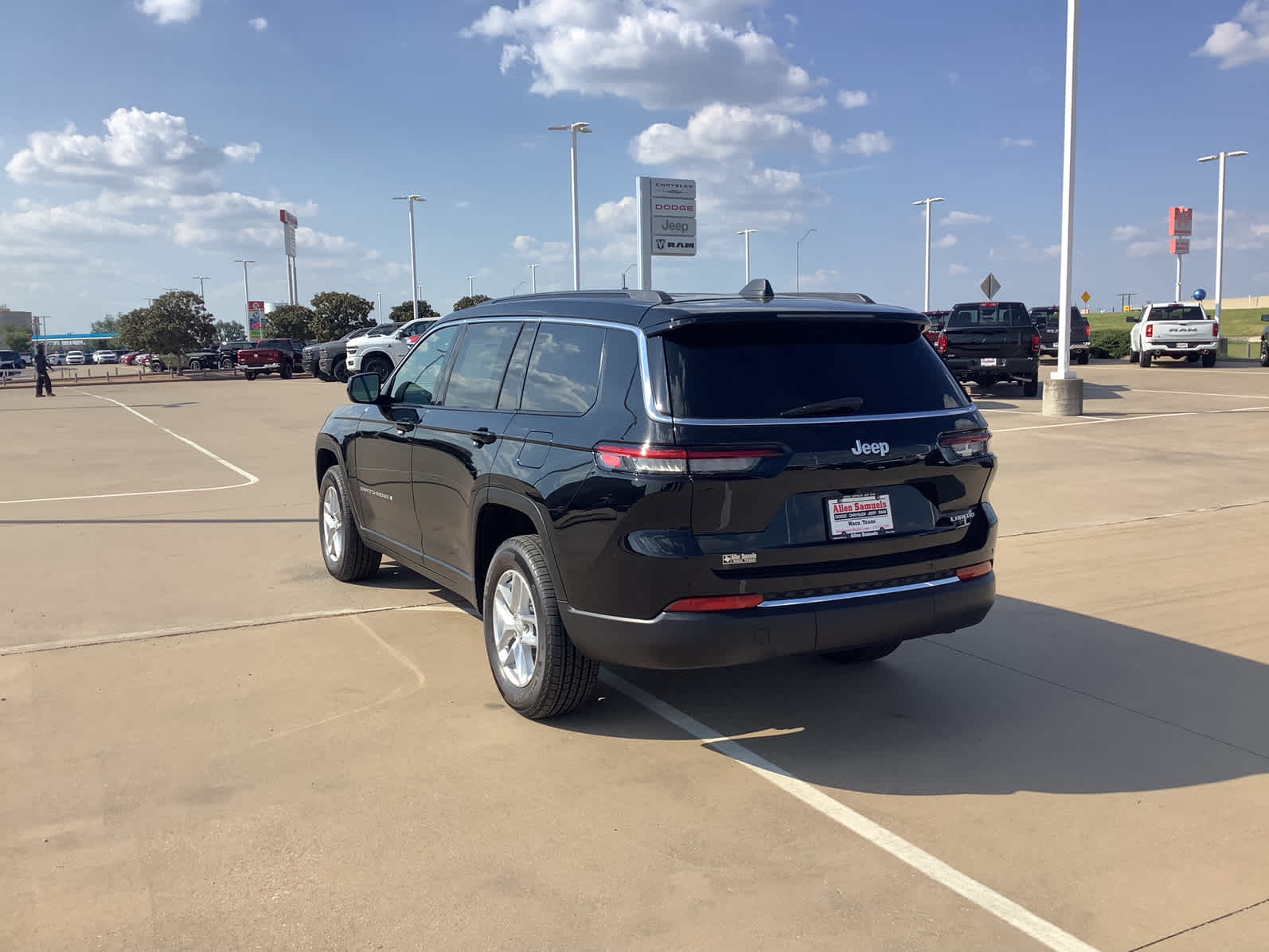 New Car 2025 Jeep Grand Cherokee L  Laredo X For Sale In Waco, Texas