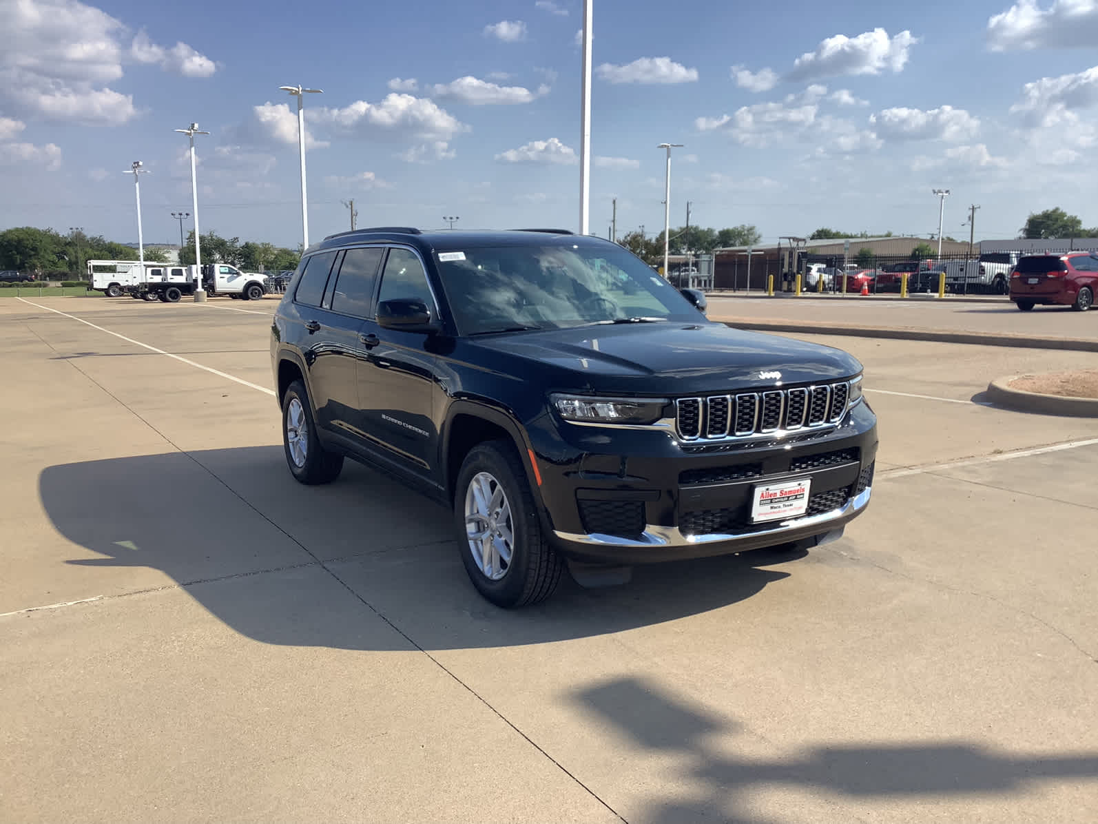New Car 2025 Jeep Grand Cherokee L  Laredo X For Sale In Waco, Texas