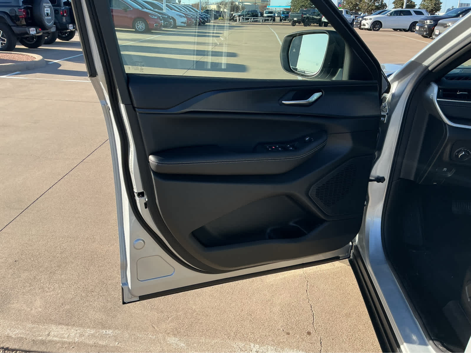 New Car 2025 Jeep Grand Cherokee L  For Sale Under $50,000 In Waco, Texas