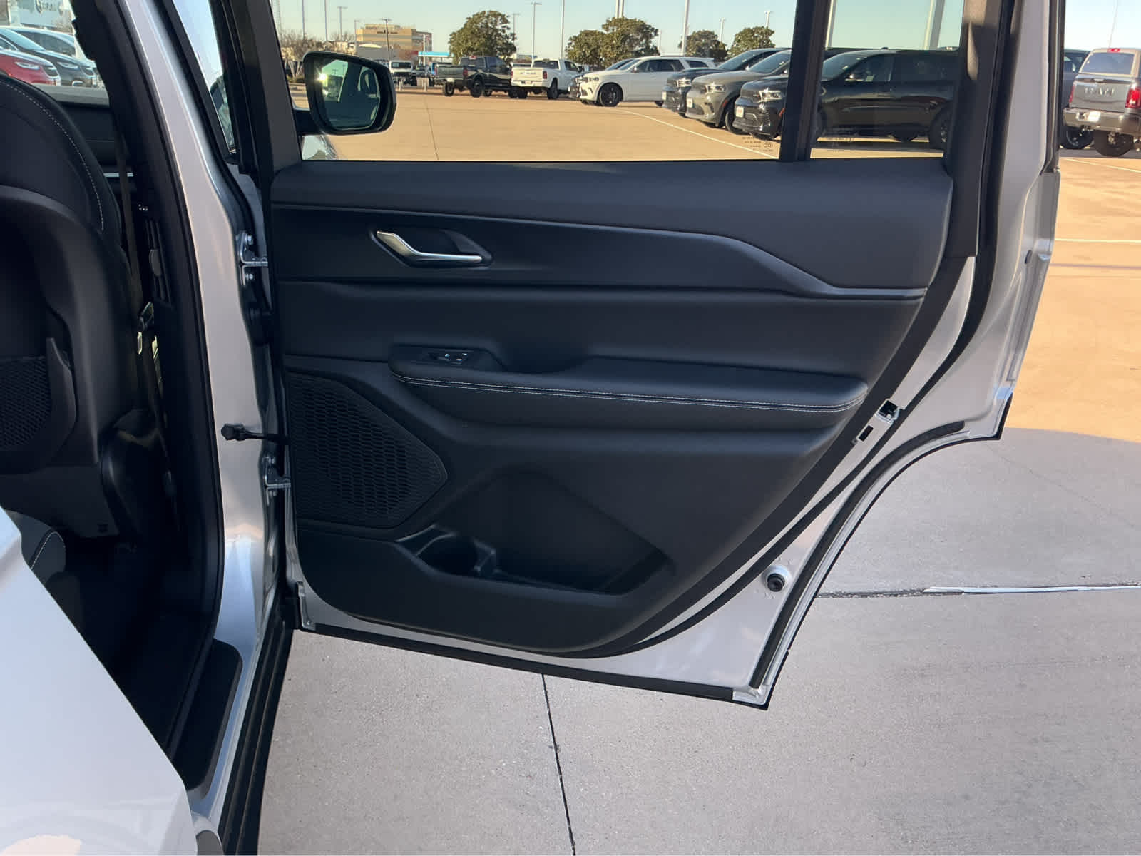 New Car 2025 Jeep Grand Cherokee L  For Sale Under $50,000 In Waco, Texas