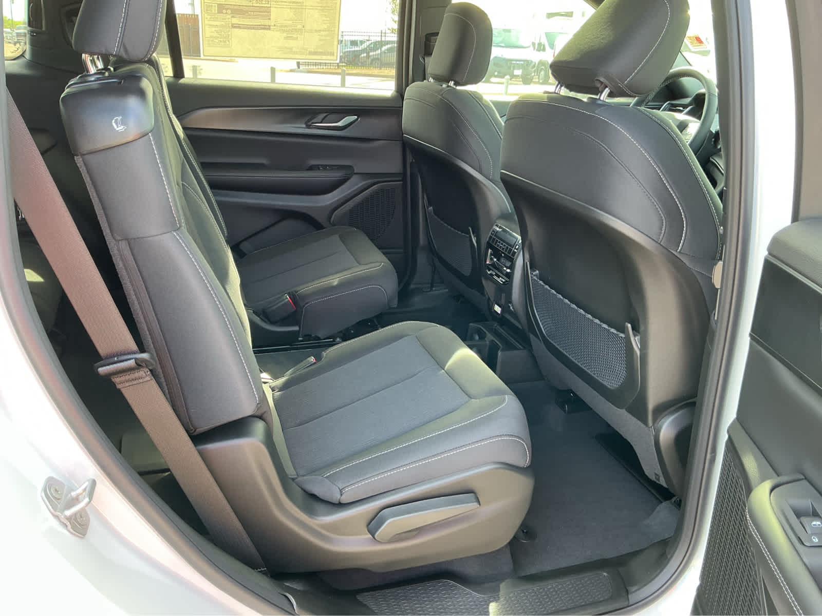 new 2026 Jeep Grand Cherokee L car, priced at $41,708