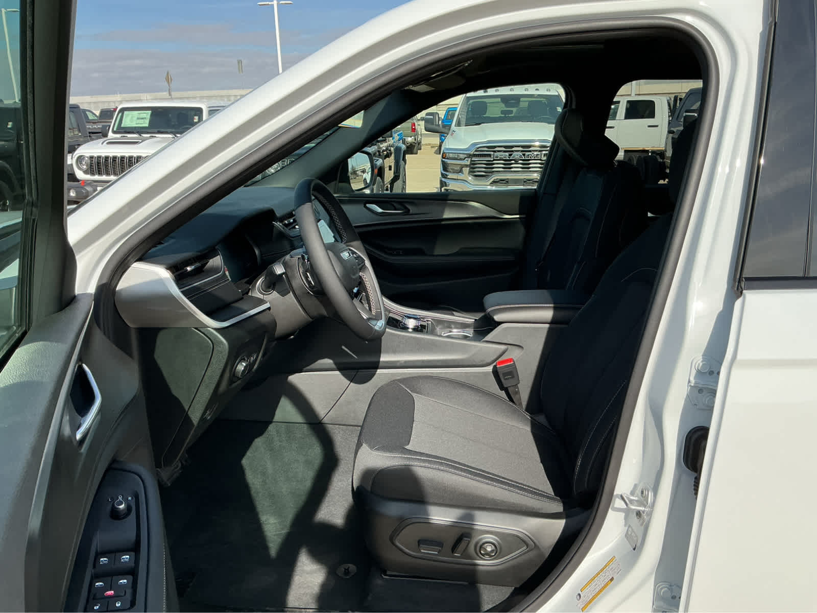 New Car 2025 Jeep Grand Cherokee L  For Sale Under $50,000 In Waco, Texas