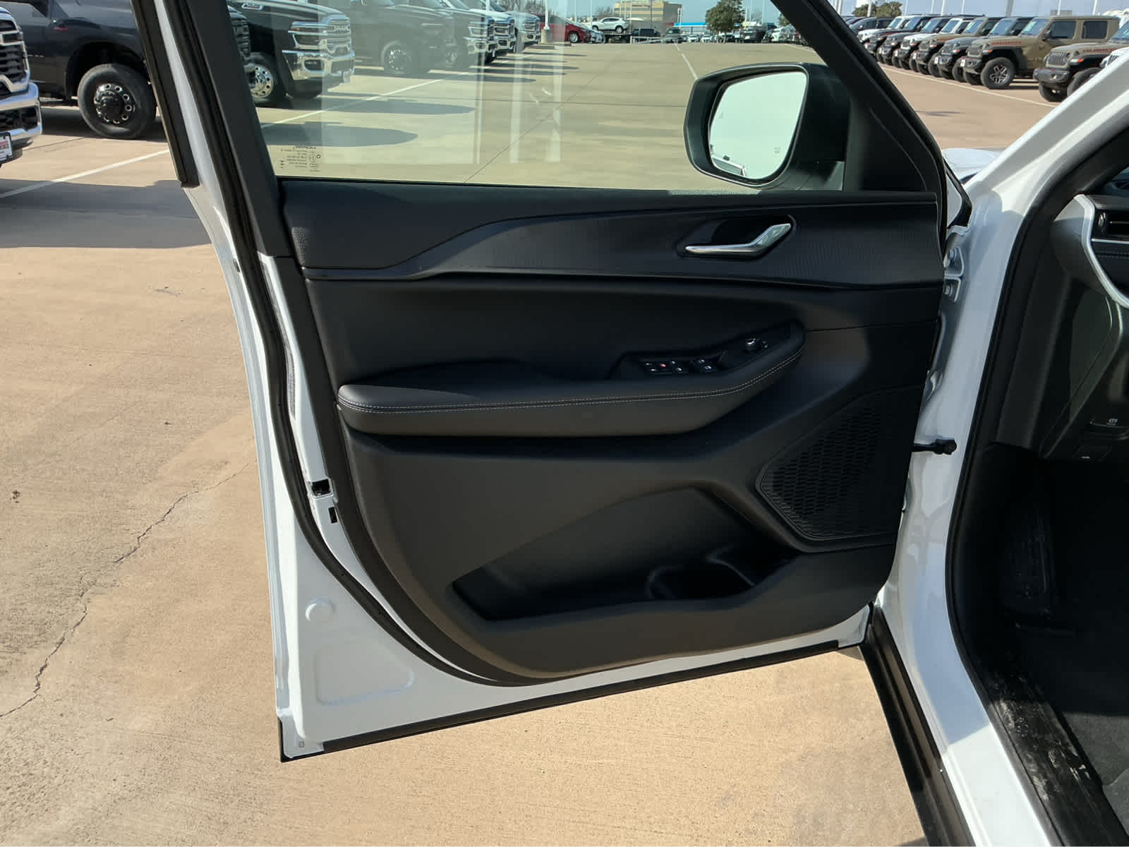 New Car 2025 Jeep Grand Cherokee L  For Sale Under $50,000 In Waco, Texas