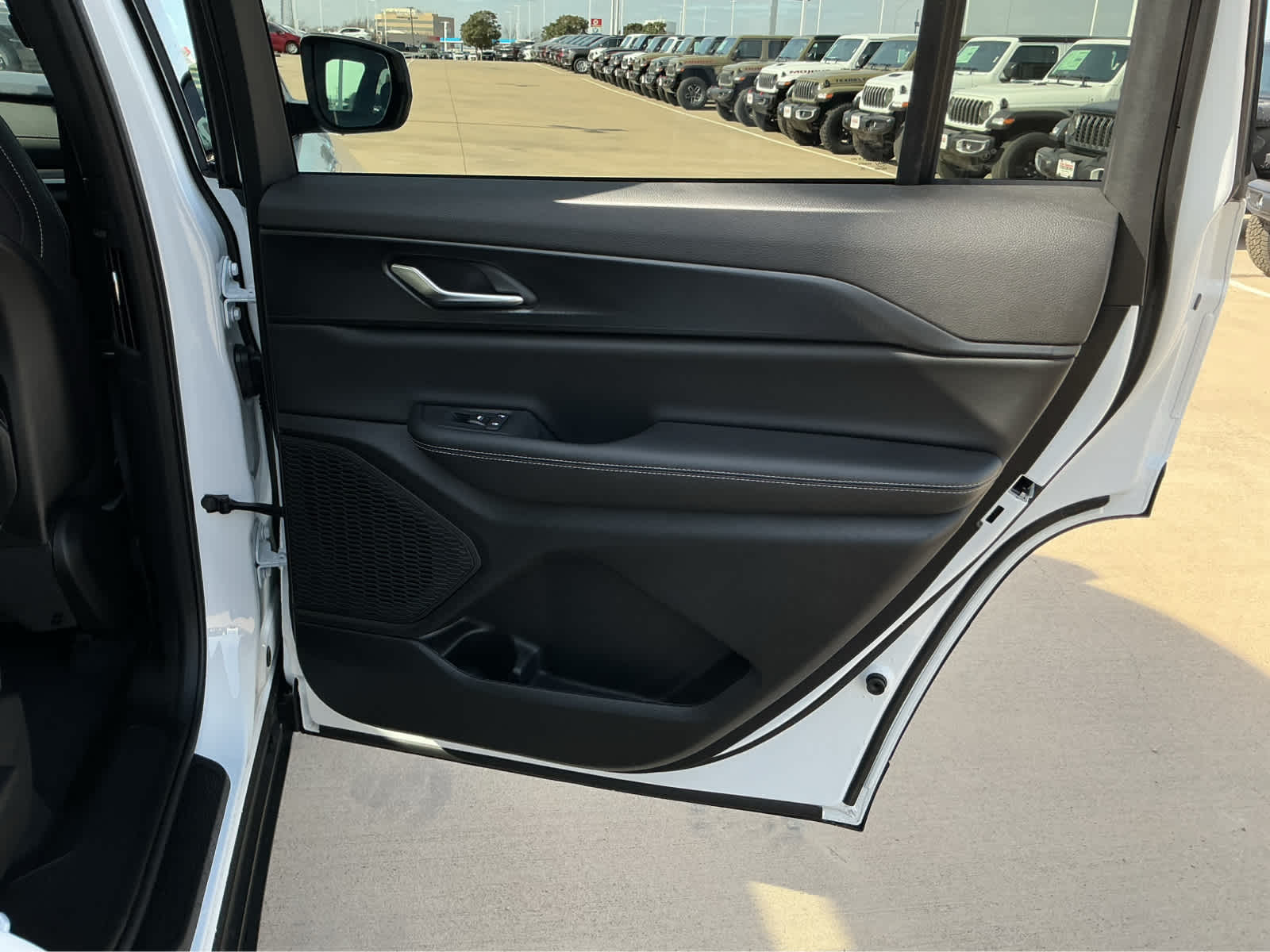 New Car 2025 Jeep Grand Cherokee L  For Sale Under $50,000 In Waco, Texas