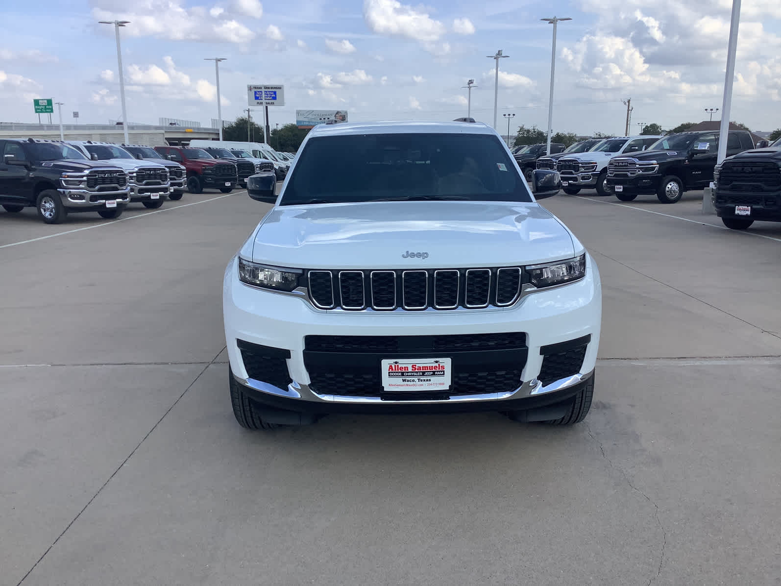 New Car 2025 Jeep Grand Cherokee L  Laredo For Sale Under $40,000 In Waco, Texas