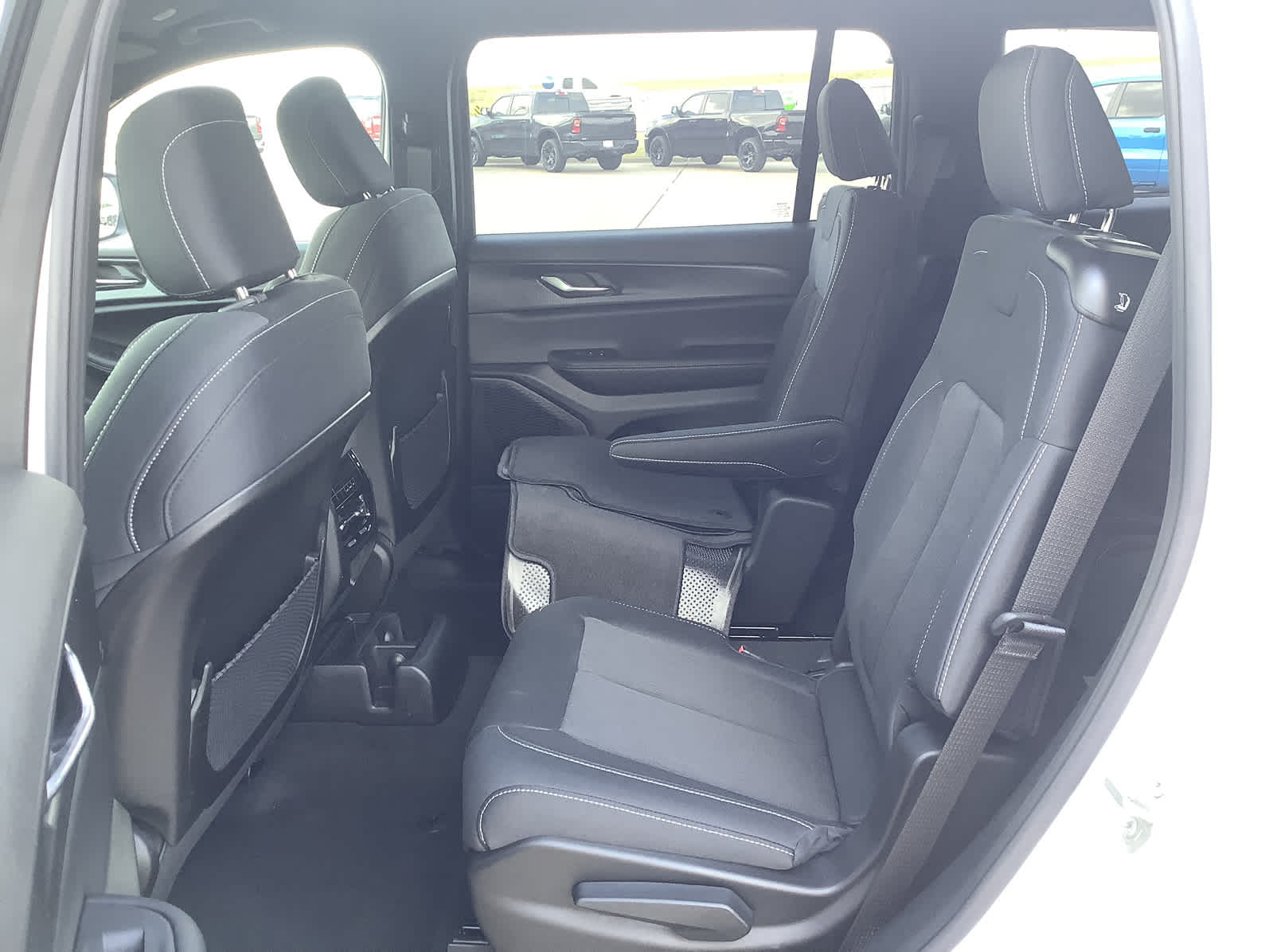 New Car 2025 Jeep Grand Cherokee L  Laredo For Sale Under $40,000 In Waco, Texas