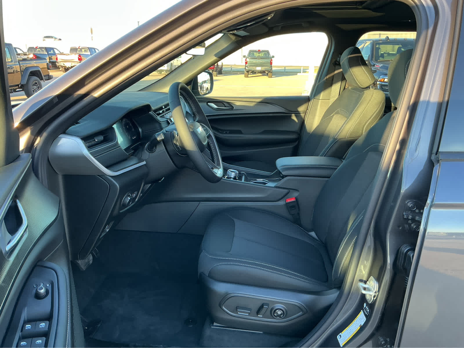 New Car 2025 Jeep Grand Cherokee L  Laredo X For Sale Under $50,000 In Waco, Texas