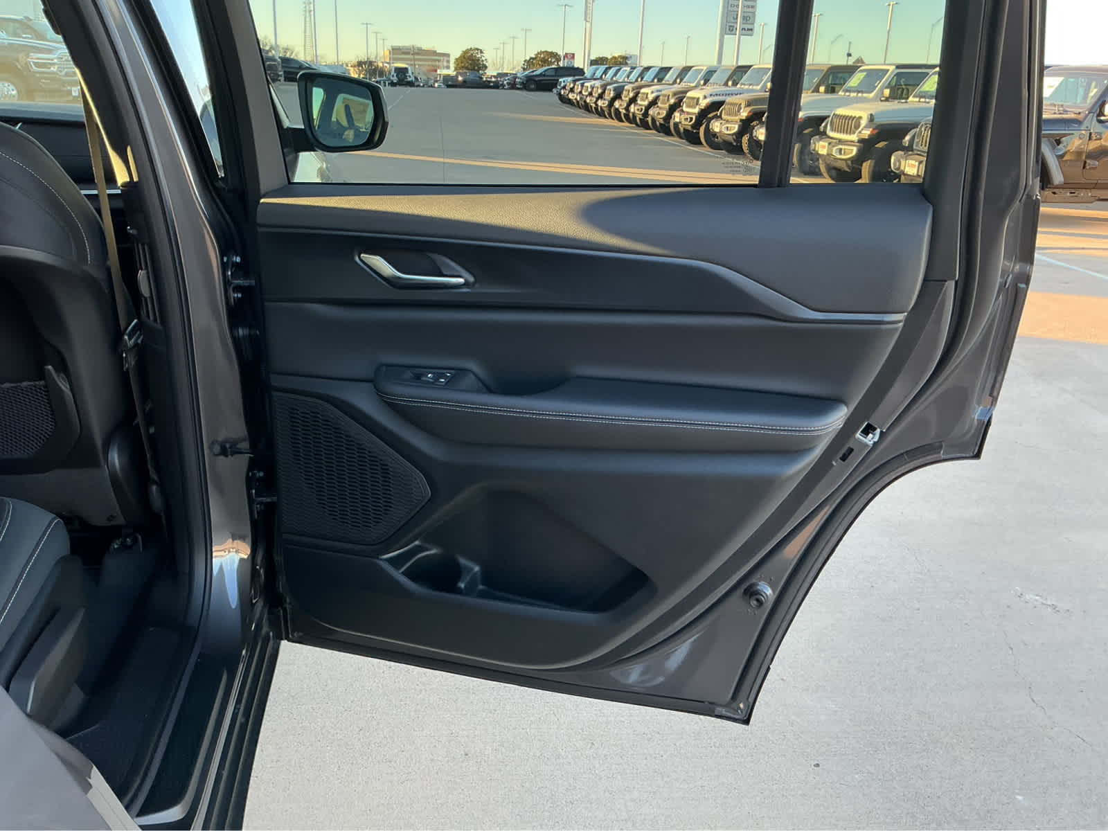 New Car 2025 Jeep Grand Cherokee L  Laredo X For Sale Under $50,000 In Waco, Texas