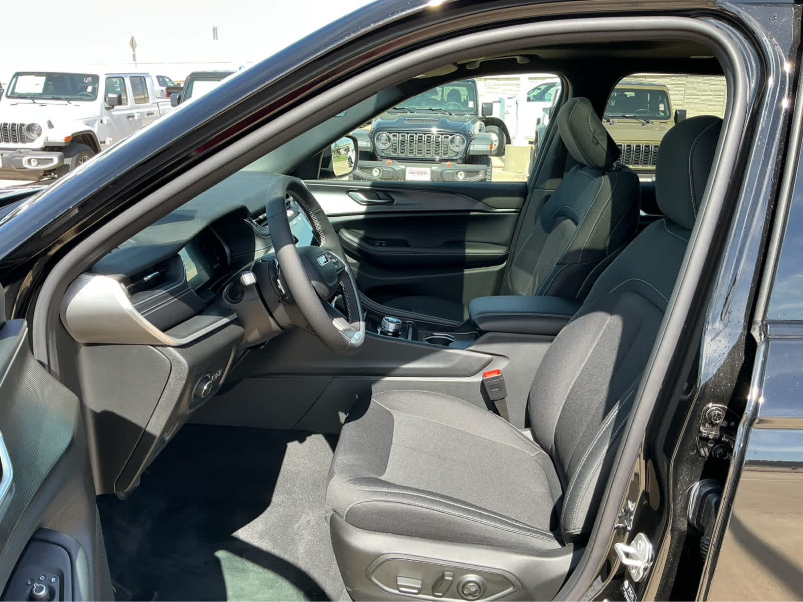 new 2026 Jeep Grand Cherokee L car, priced at $42,226