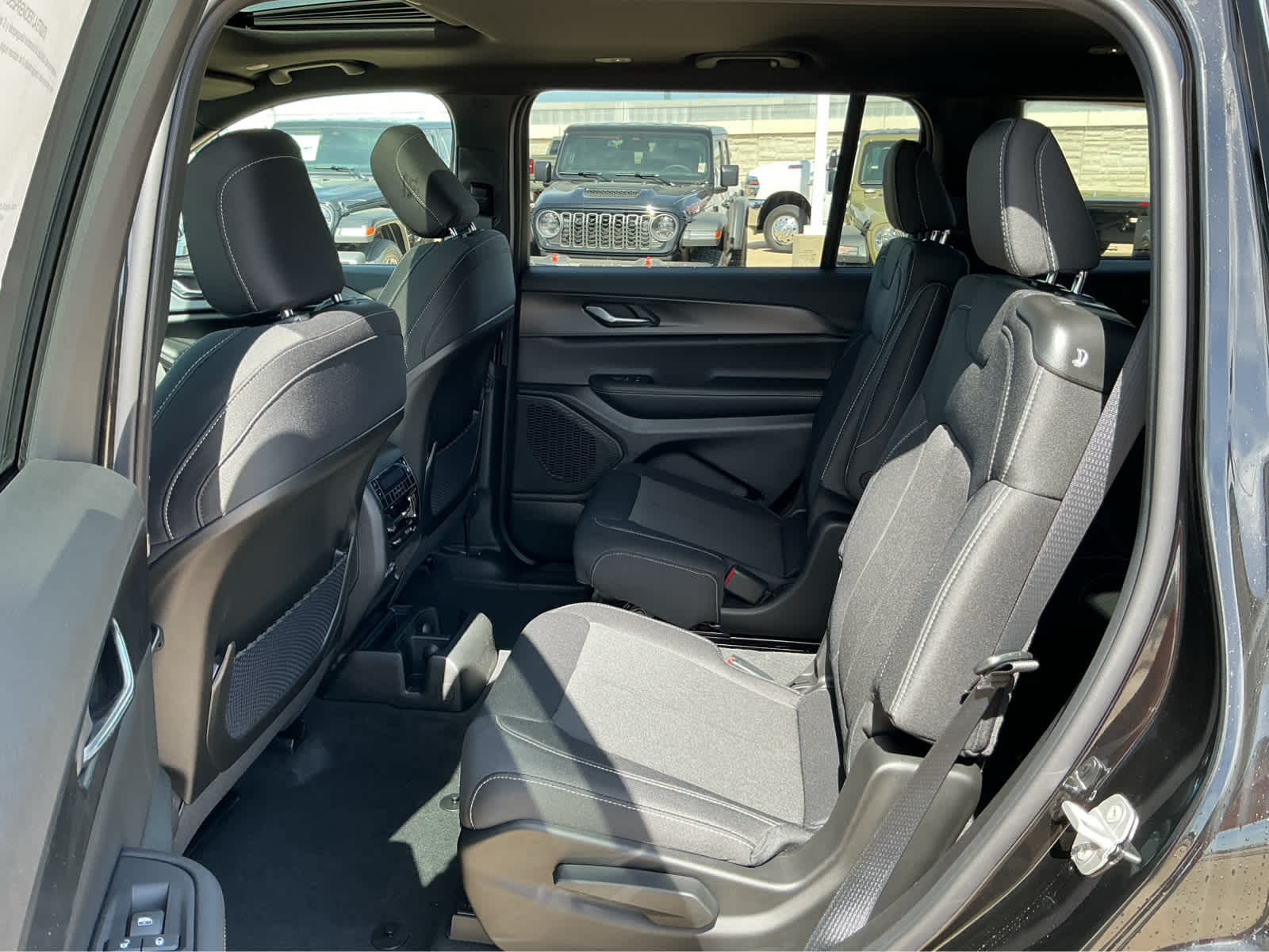 new 2026 Jeep Grand Cherokee L car, priced at $42,226