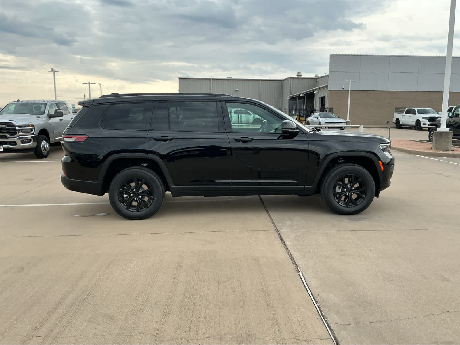 New Car 2025 Jeep Grand Cherokee L  For Sale Under $50,000 In Waco, Texas