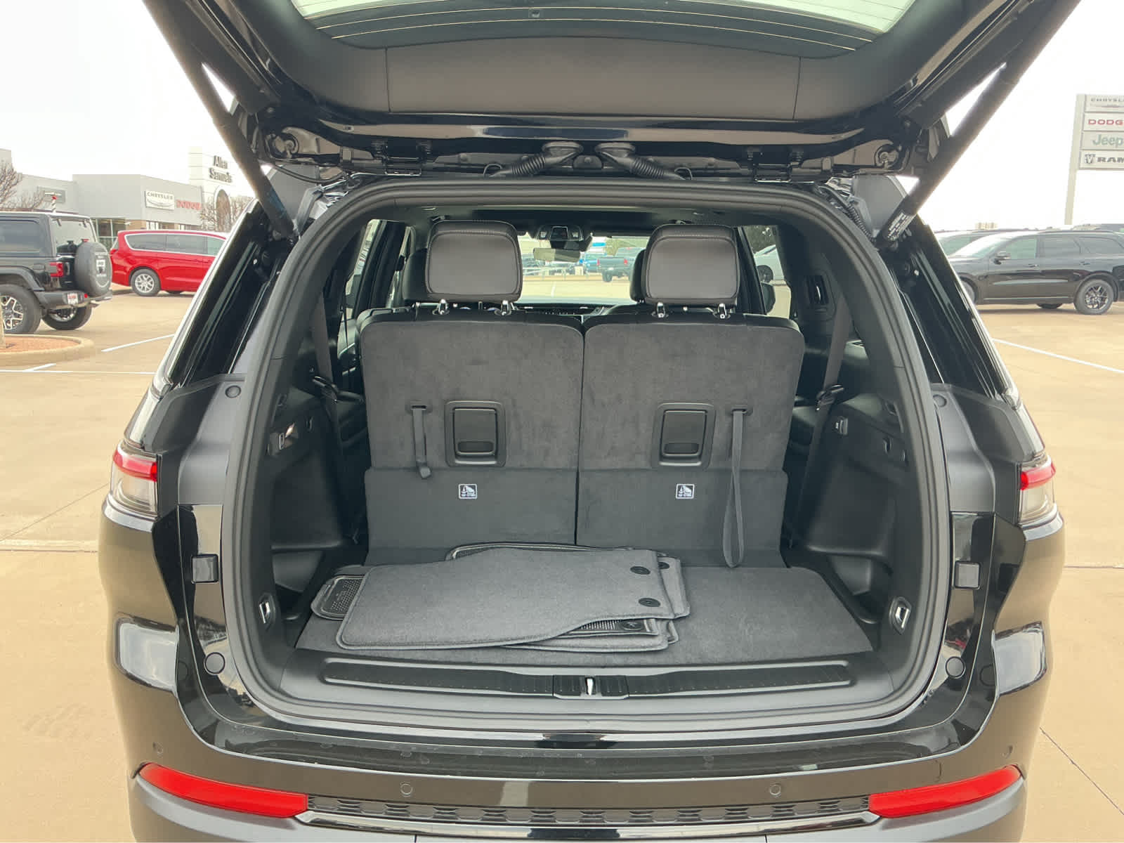 New Car 2025 Jeep Grand Cherokee L  For Sale Under $50,000 In Waco, Texas