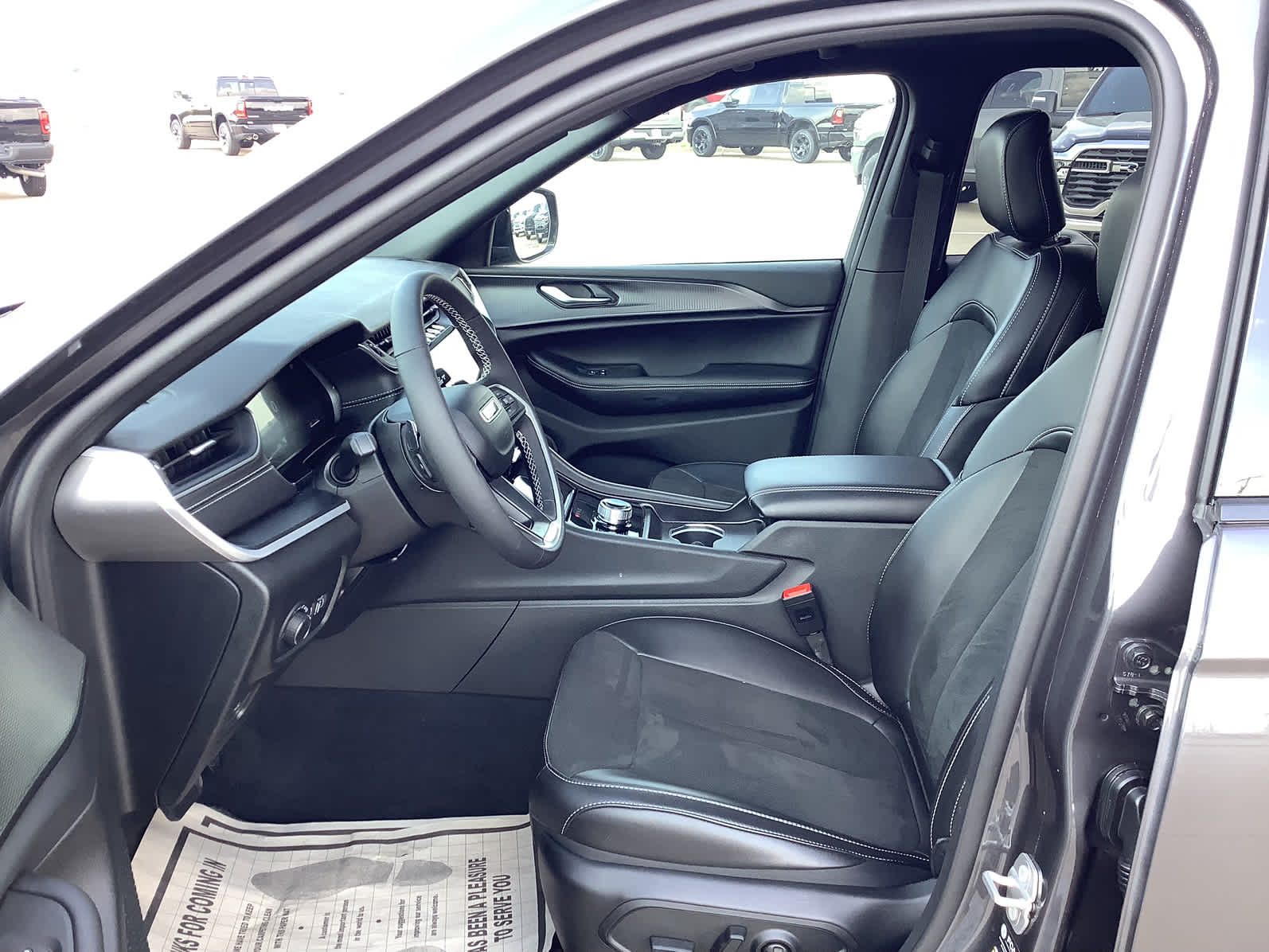 New Car 2025 Jeep Grand Cherokee L  For Sale In Waco, Texas