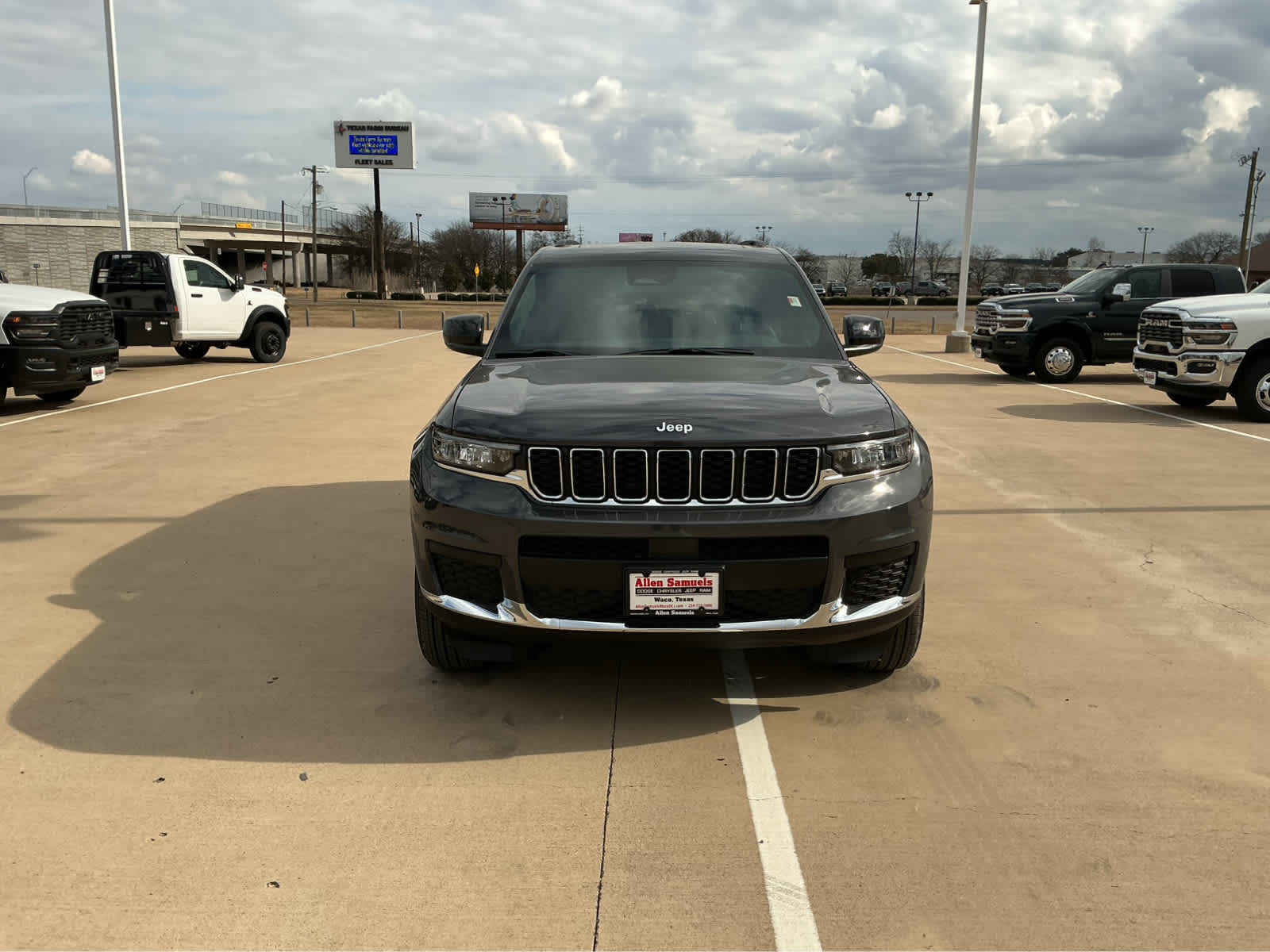New Car 2025 Jeep Grand Cherokee L  Laredo X For Sale Under $50,000 In Waco, Texas