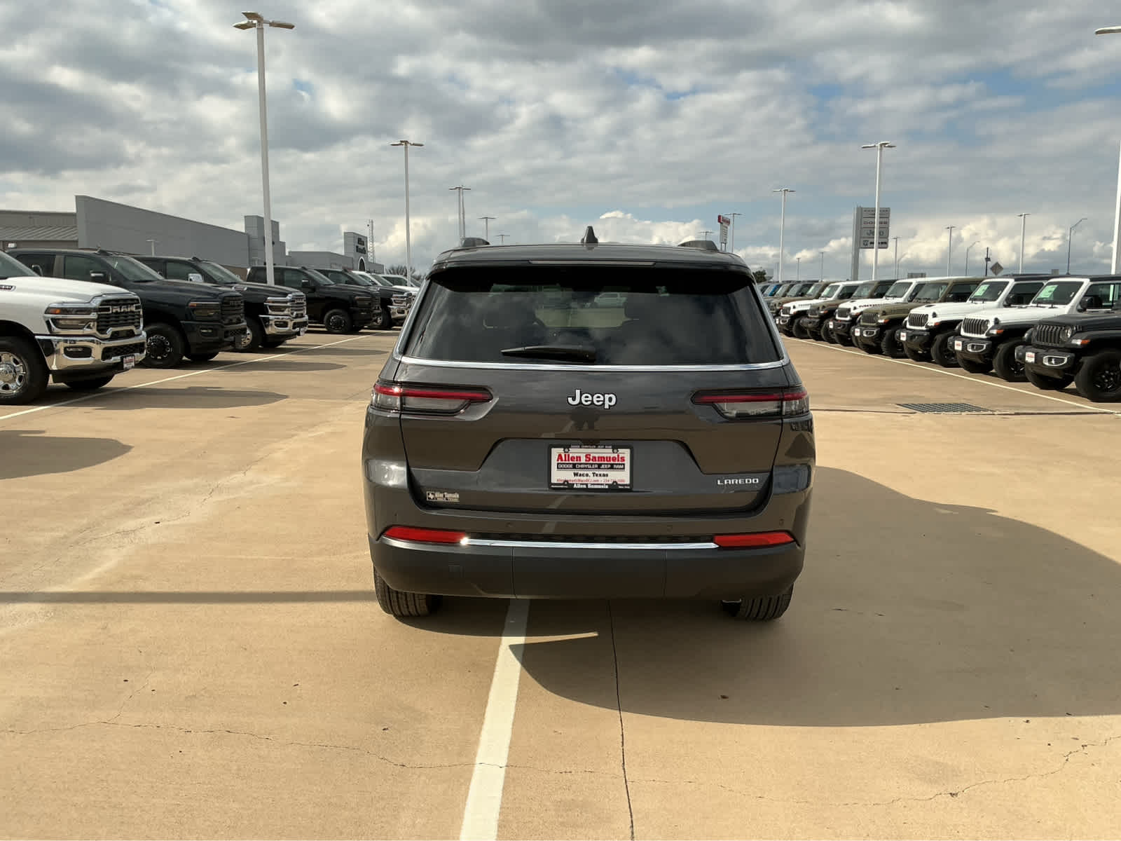 New Car 2025 Jeep Grand Cherokee L  Laredo X For Sale Under $50,000 In Waco, Texas